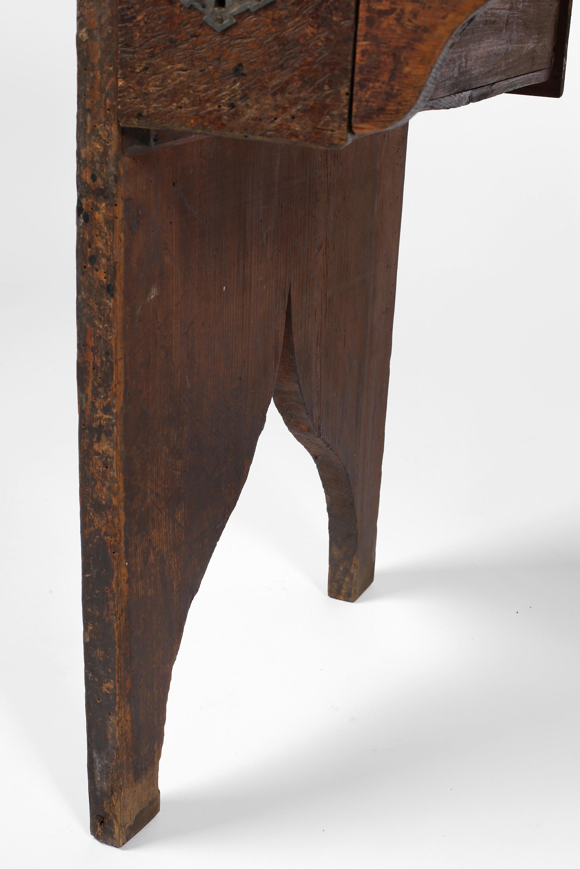 19th Century Portuguese Wabi-Sabi Rustic Goldsmiths Workbench For Sale 5