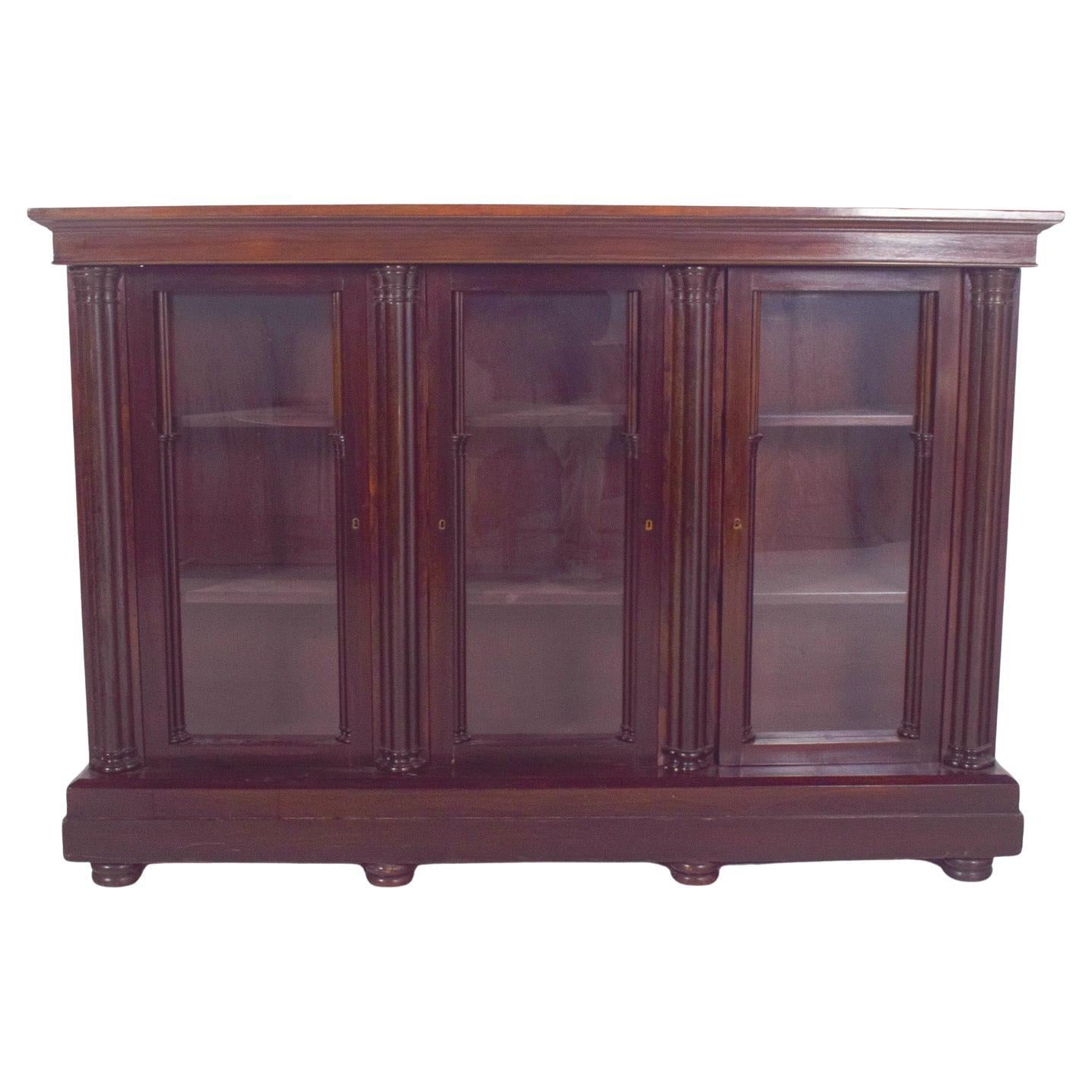 Portugiesischer Holz-Vitrinenschrank aus dem 19.