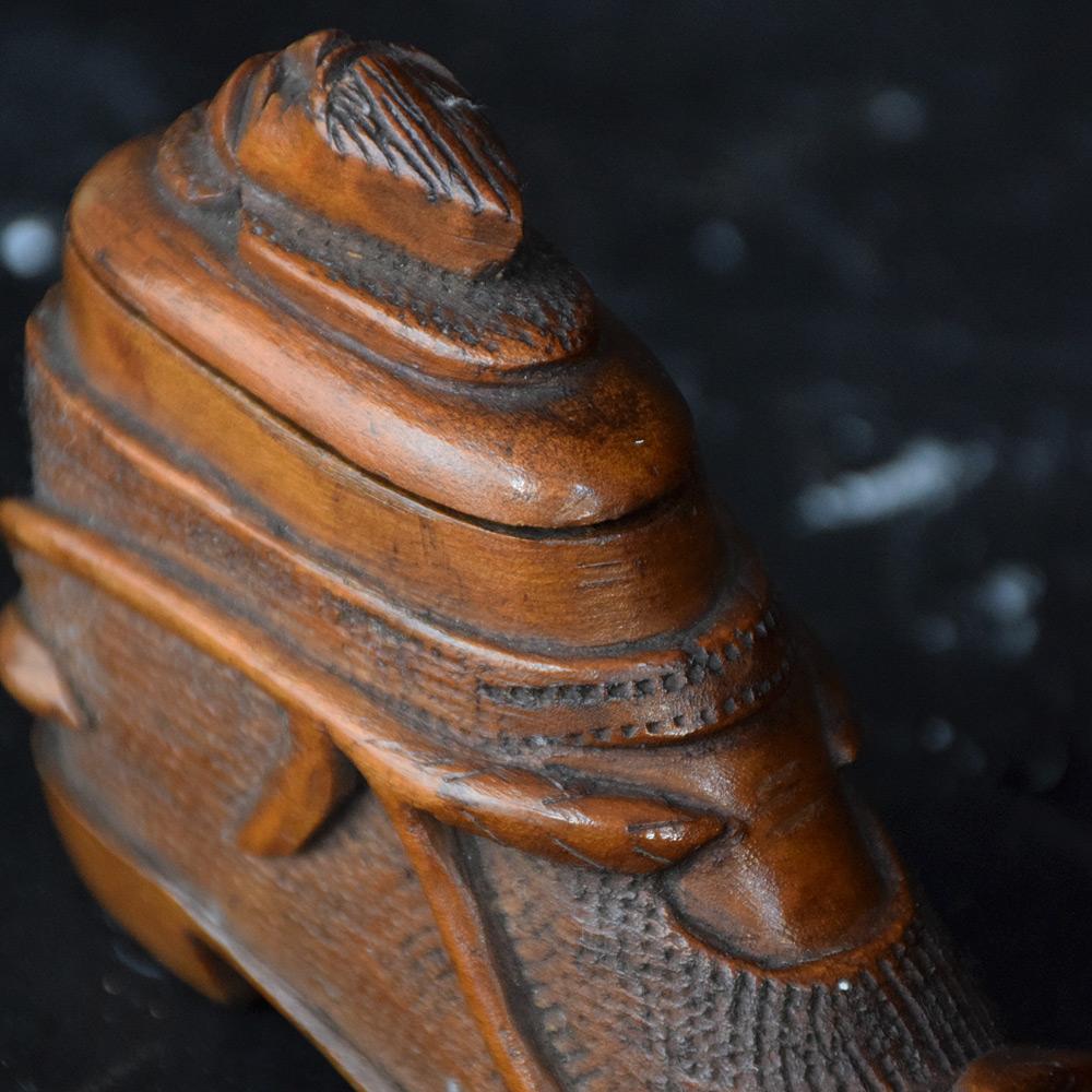 Unknown 19th Century POW Shoe Snuff Box For Sale