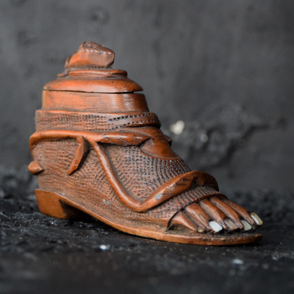 19th Century POW Shoe Snuff Box In Good Condition For Sale In London, GB