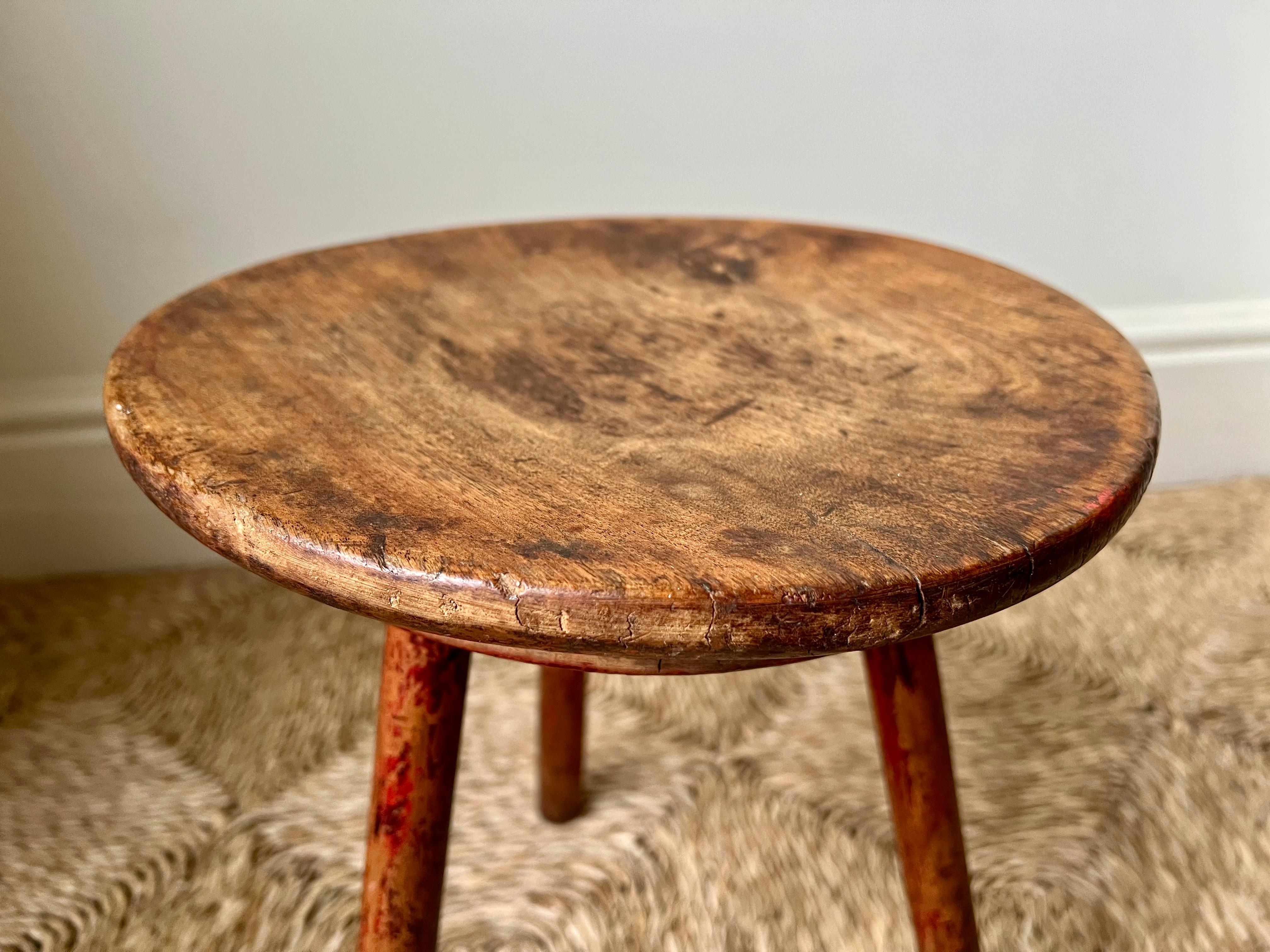 19th century primitive antique Welsh dairy stool For Sale 1