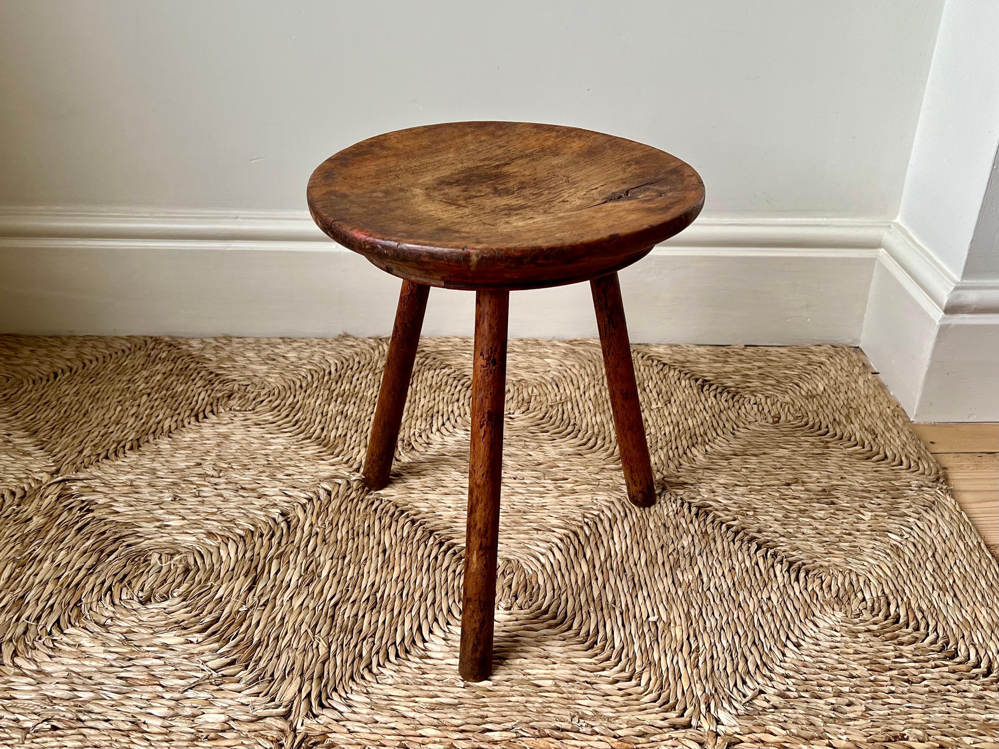 19th century primitive antique Welsh dairy stool For Sale 2