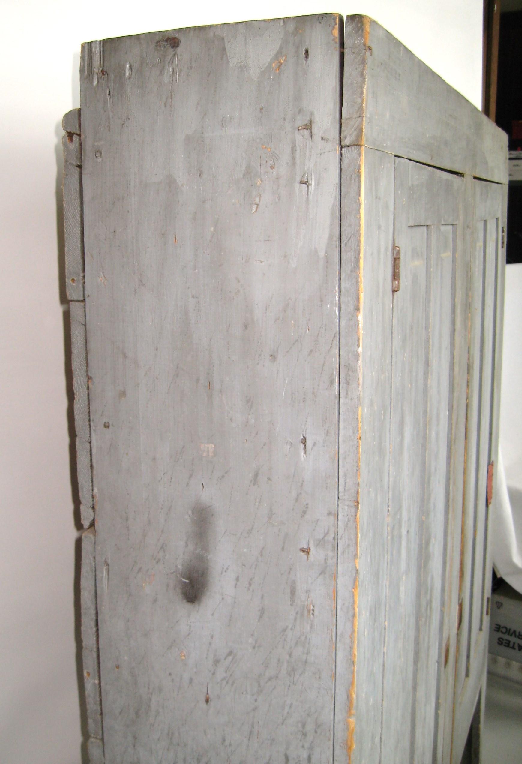 Primitive Cupboard Two-Door Farm House Jelly Rustic 19th Century For Sale 2