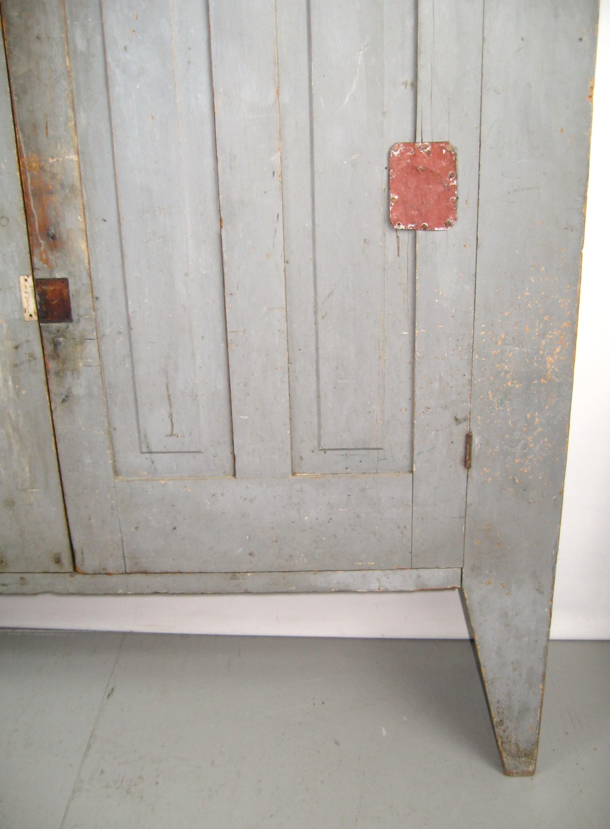 American Primitive Cupboard Two-Door Farm House Jelly Rustic 19th Century For Sale