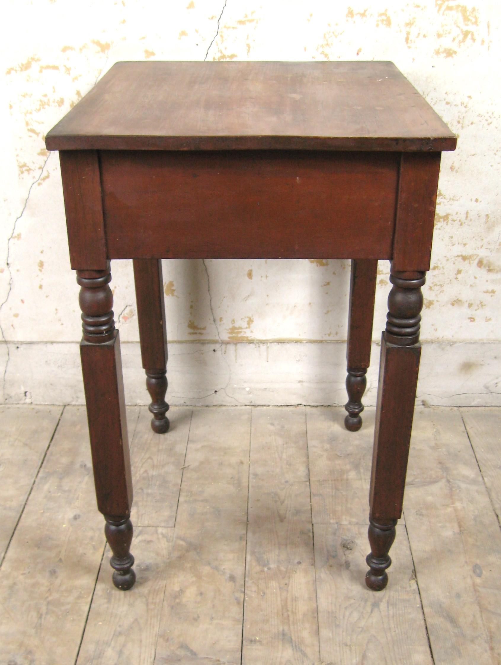 American 19th Century primitive Farm work table with New York leg For Sale