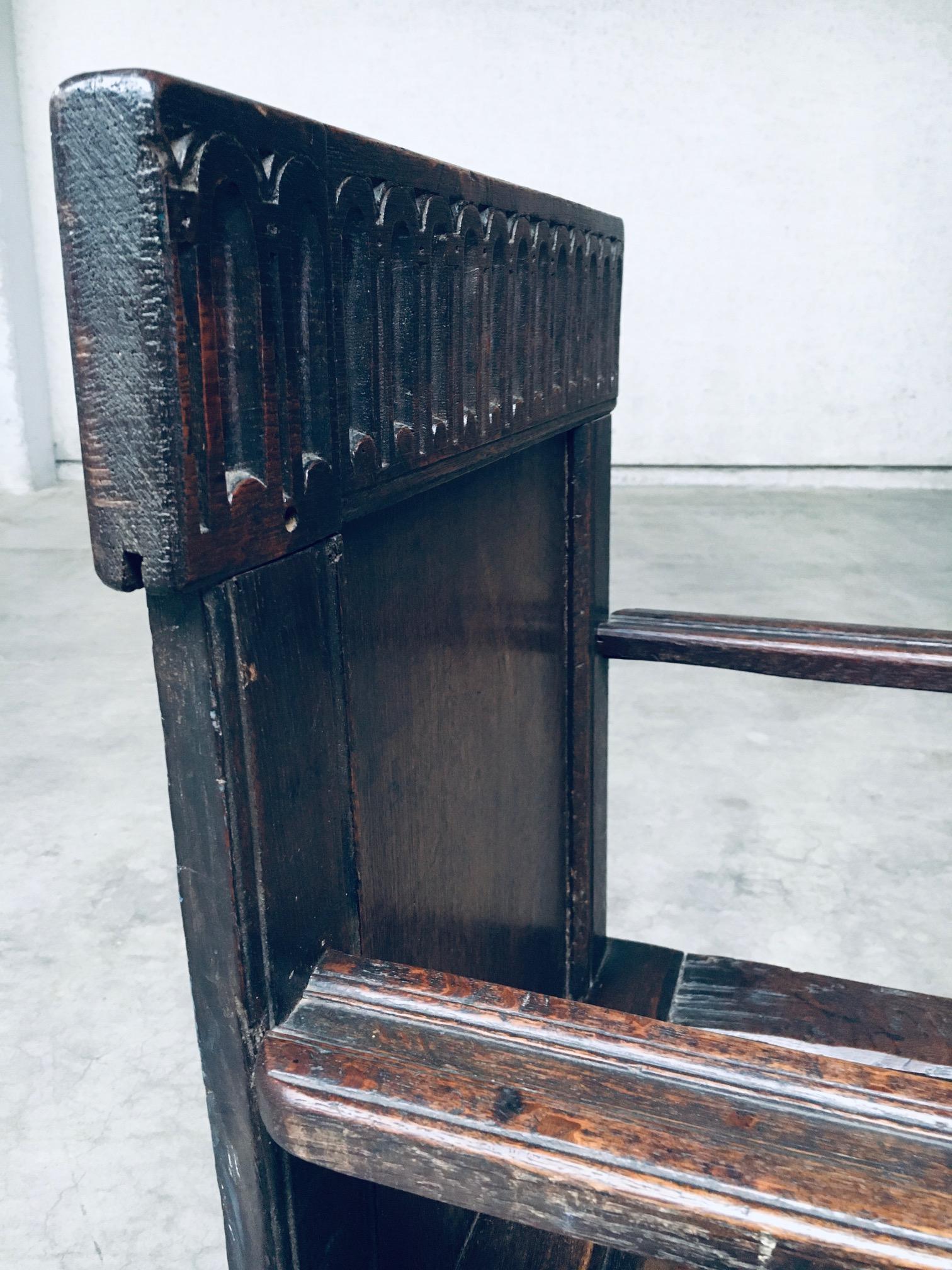 Chaise à accoudoirs du 19e siècle, art populaire primitif, faite à la main en vente 10