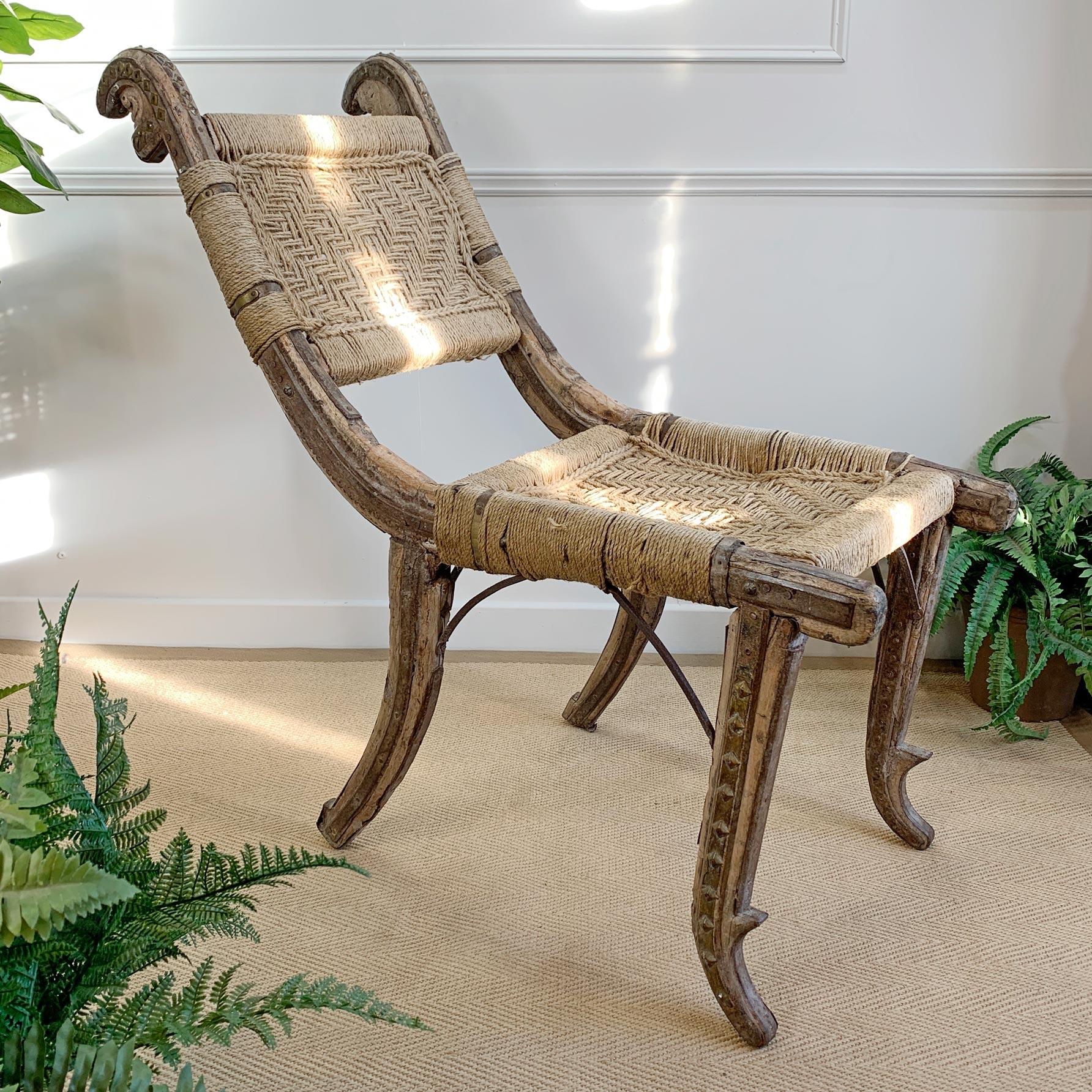 Primitive indischer Stuhl des 19. Jahrhunderts im Zustand „Gut“ im Angebot in Hastings, GB