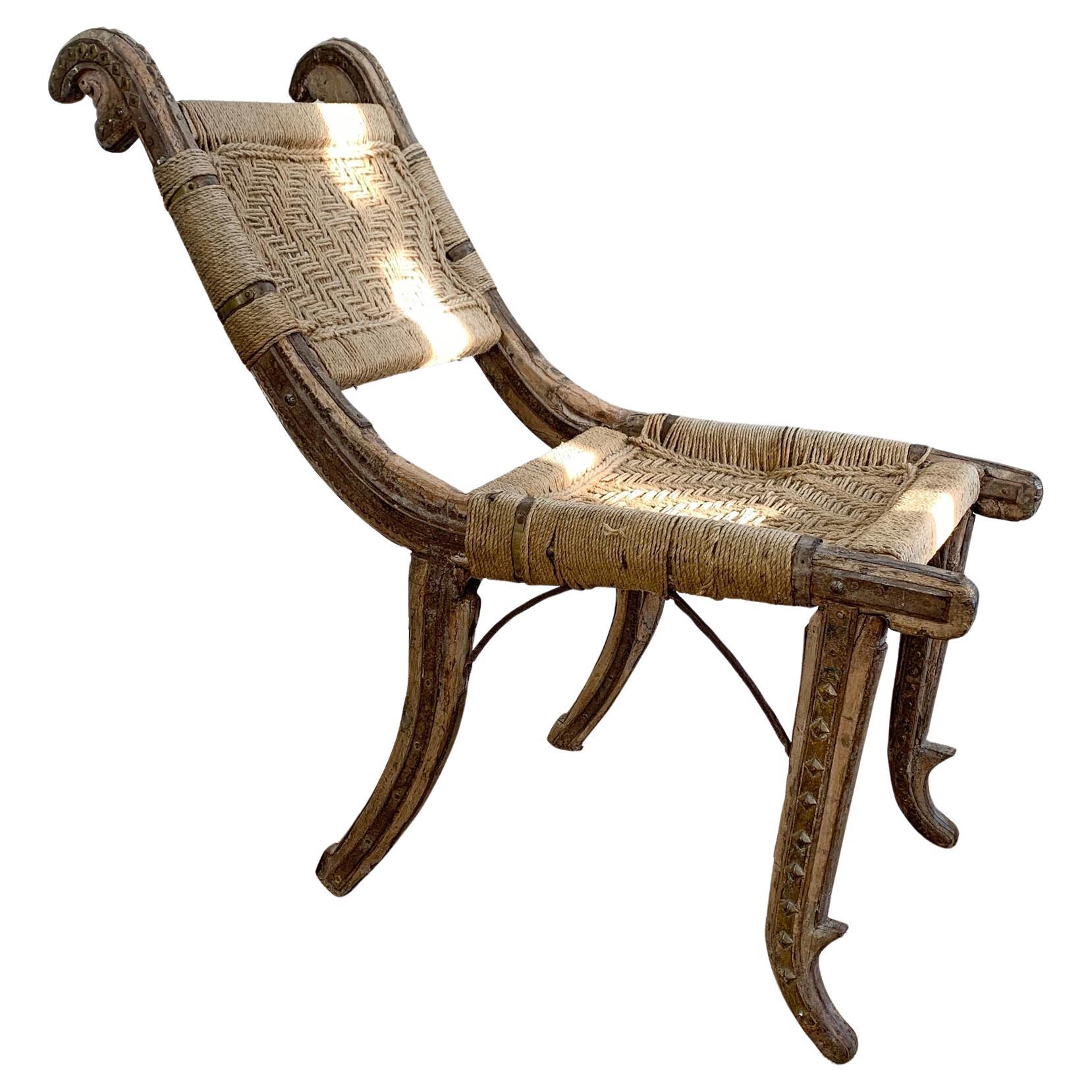 Chaise indienne primitive du 19e siècle