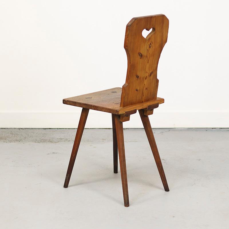 19ème siècle Primitif Minimalisme Chaise de montagne en vente 1