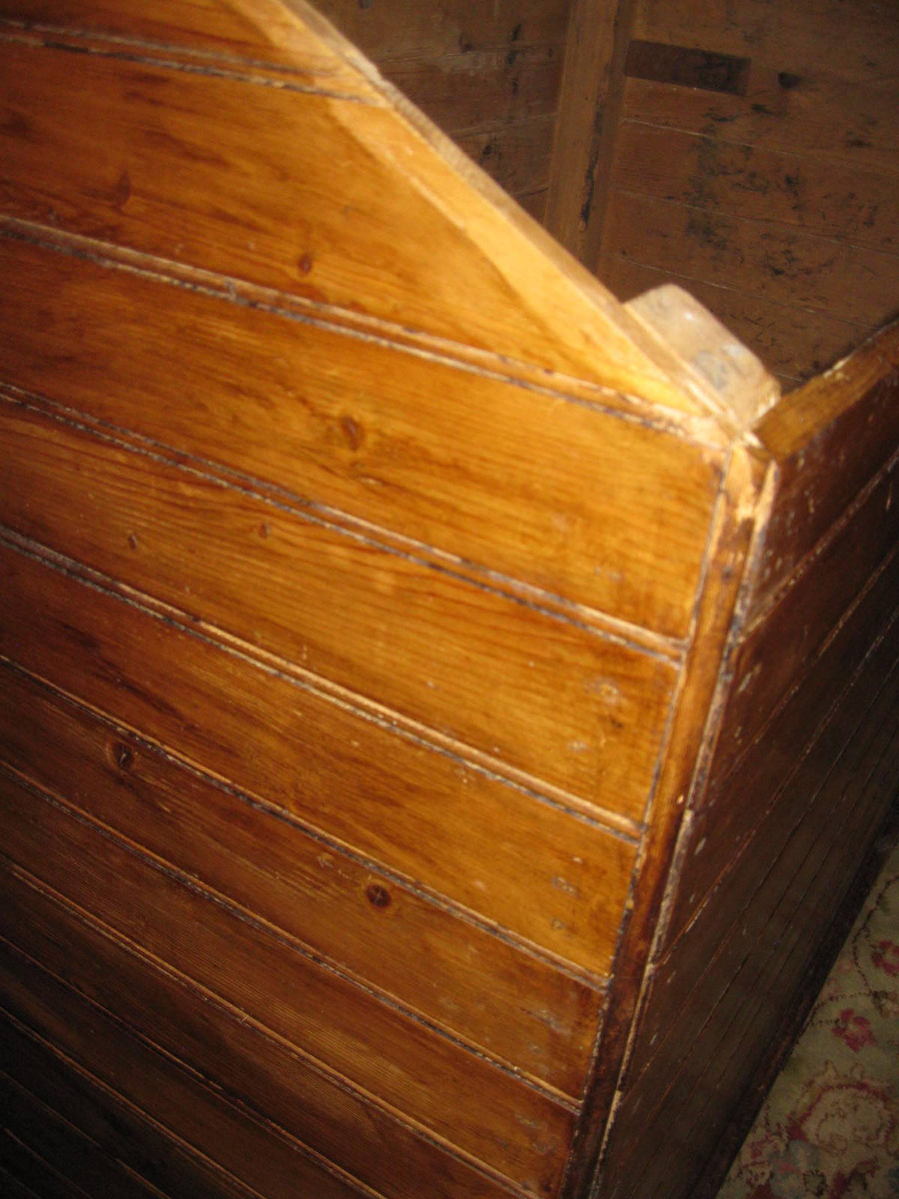 19th century Primitive Pine Slant-Top Wood Box 3