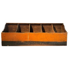 Boîte à grains de campagne primitive polychrome divisée du 19ème siècle