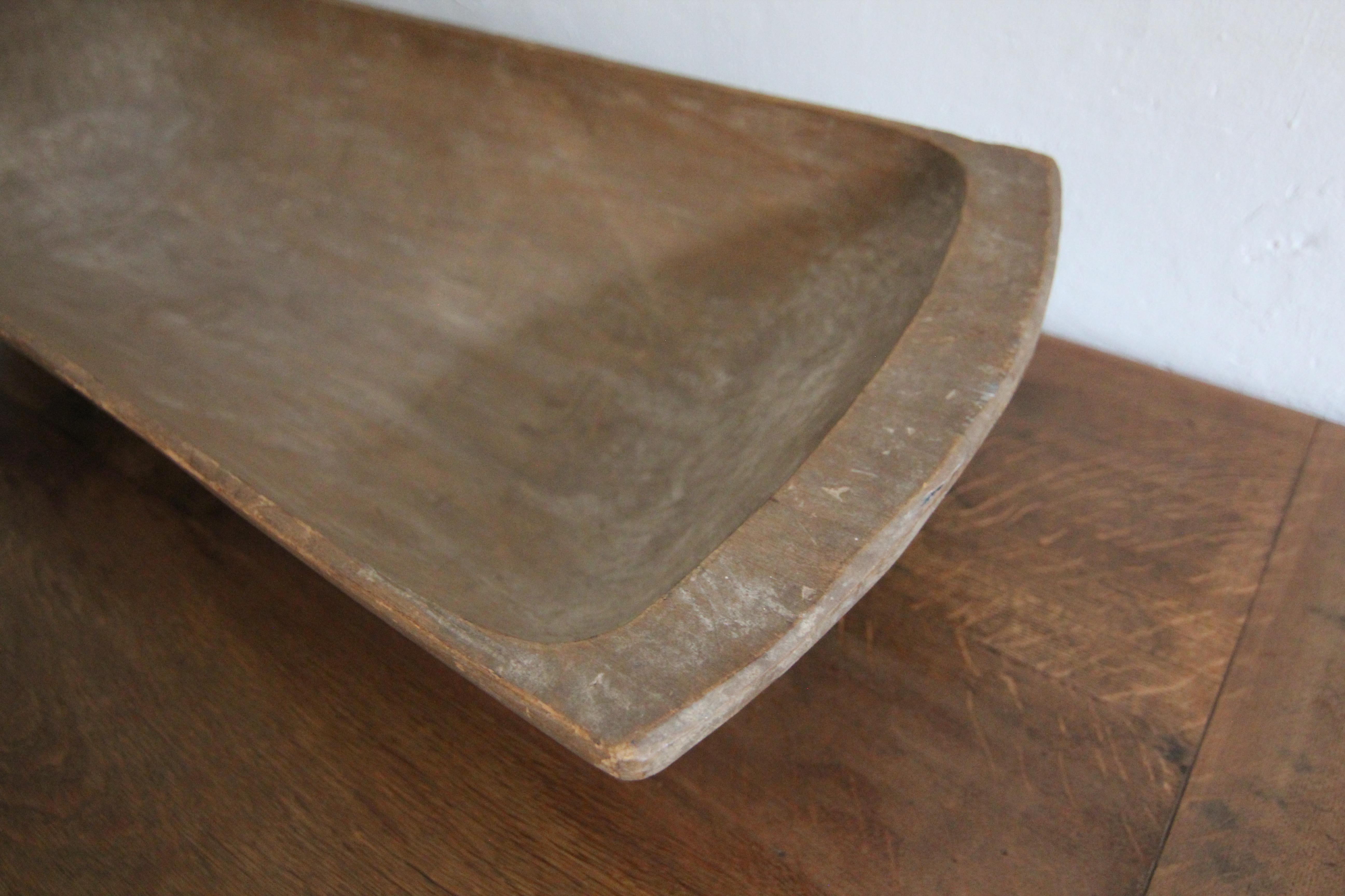 Bol à pâte Wabi Sabi primitif du 19ème siècle en bois sculpté à la main en vente 1