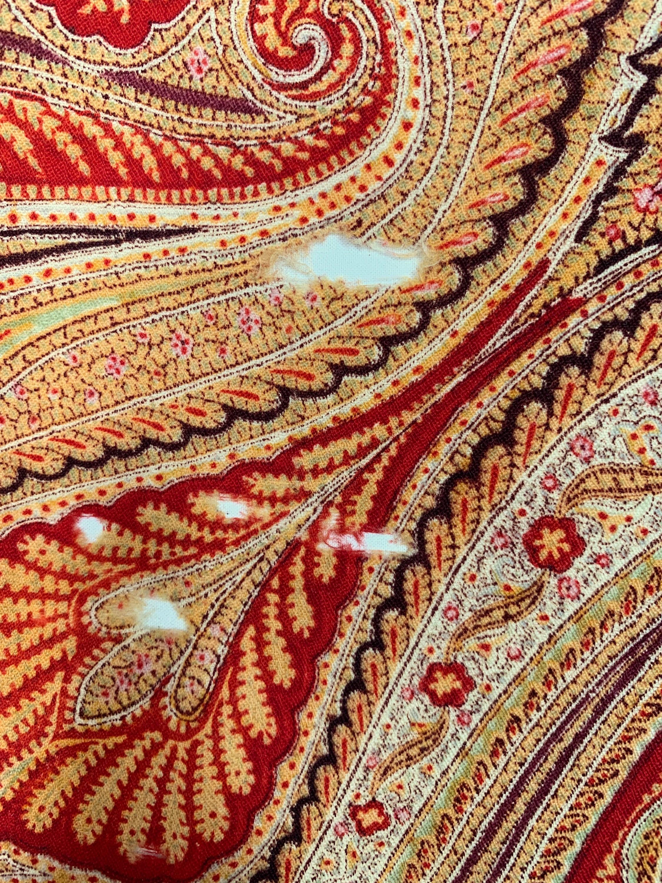 19th Century Printed Paisley Design British Wool Shawl In Good Condition For Sale In New York, NY