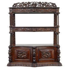 Buffet in quercia vittoriano del XIX secolo riccamente intagliato