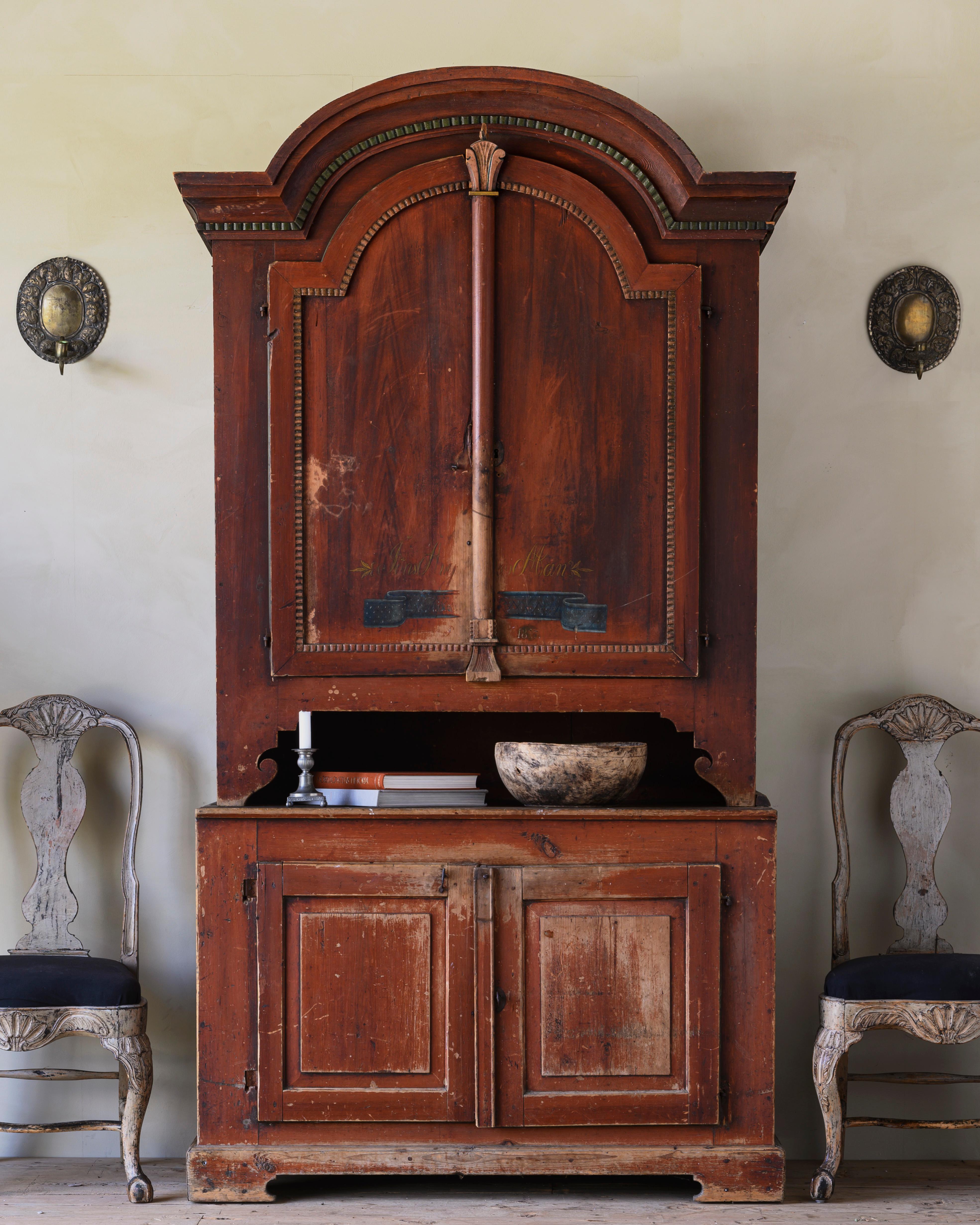Charming 19th century Swedish provincial Gustavian cabinet in its original colour and dated 1827.