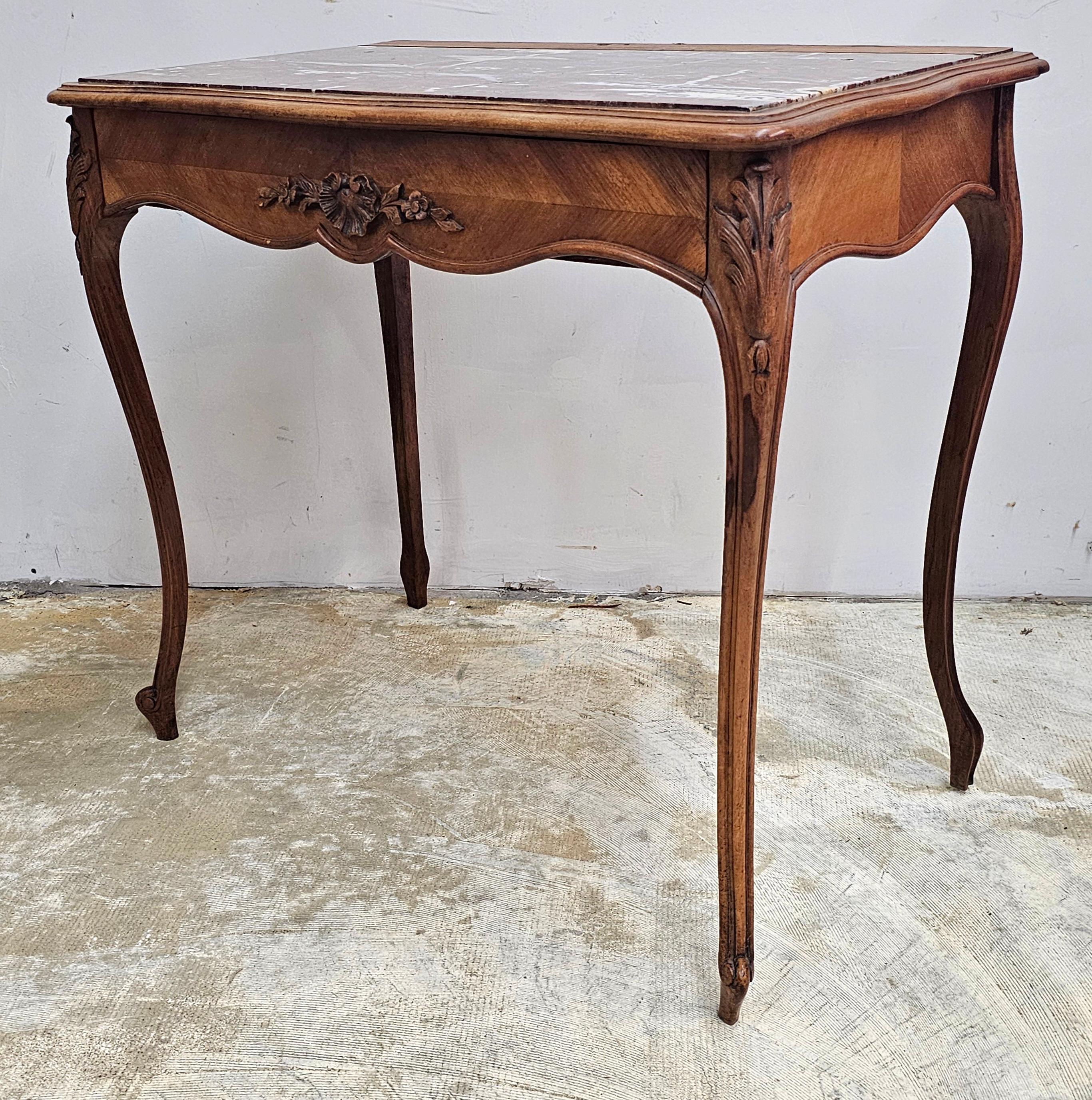 19th Century Provincial Style Walnut and Rouge Marble Top Writing Hall Table For Sale 1