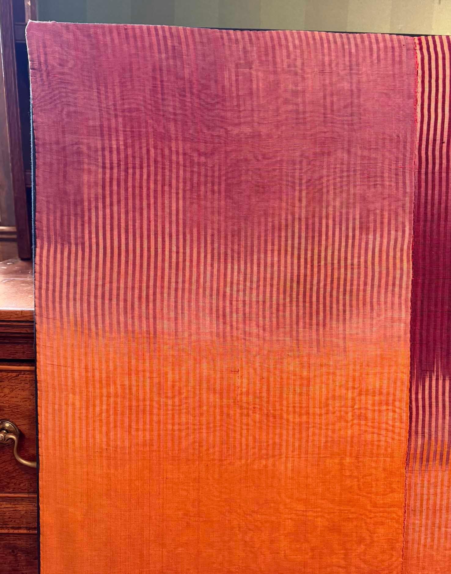 19. Jahrhundert Lila und Gold Ikat Panel im Angebot 2