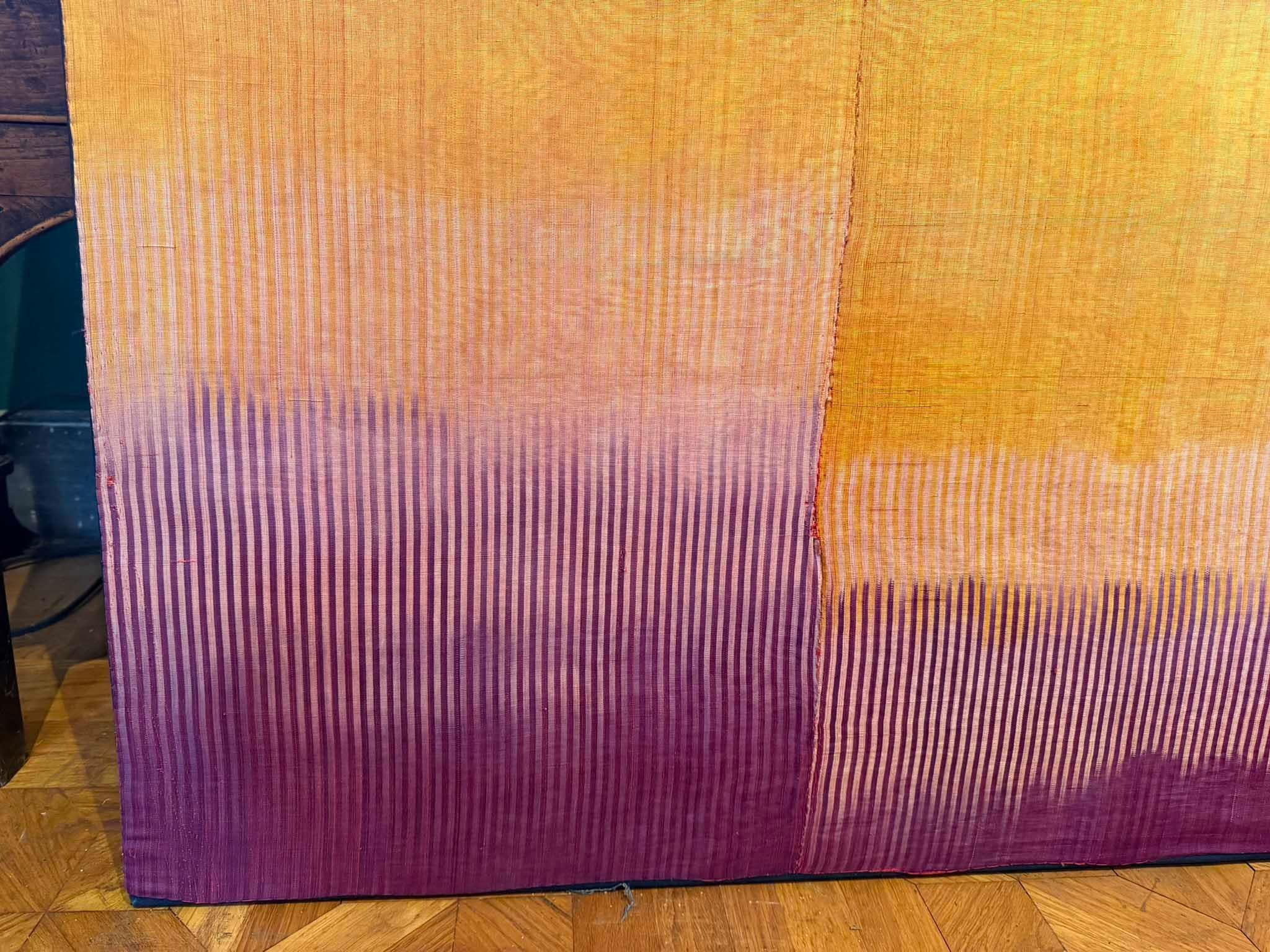 19. Jahrhundert Lila und Gold Ikat Panel im Angebot 4