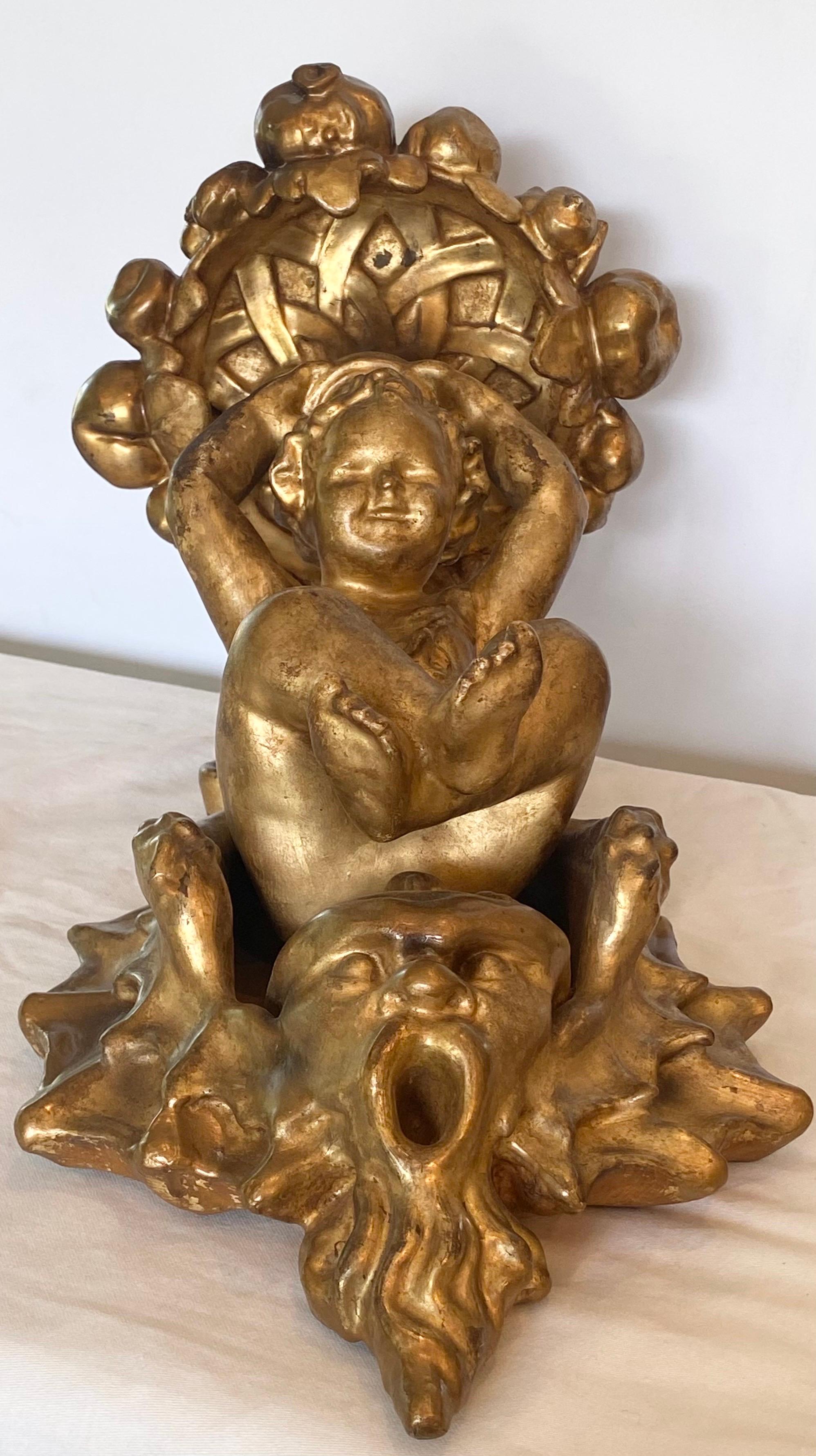 19th Century Putti and Shell Gilt Wall Brackets In Good Condition For Sale In East Hampton, NY