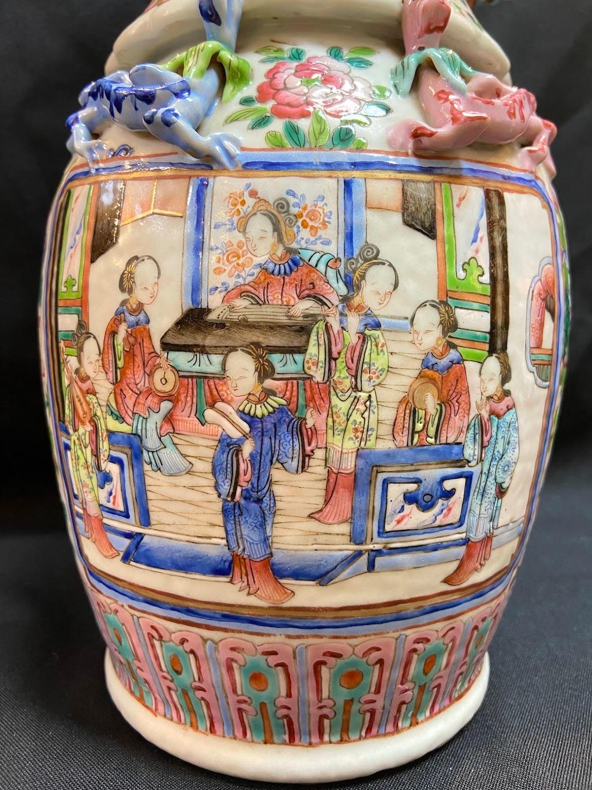 Daoguang Familie-Rose-Porzellanvase „ladies“ aus dem 19. Jahrhundert  im Angebot 6