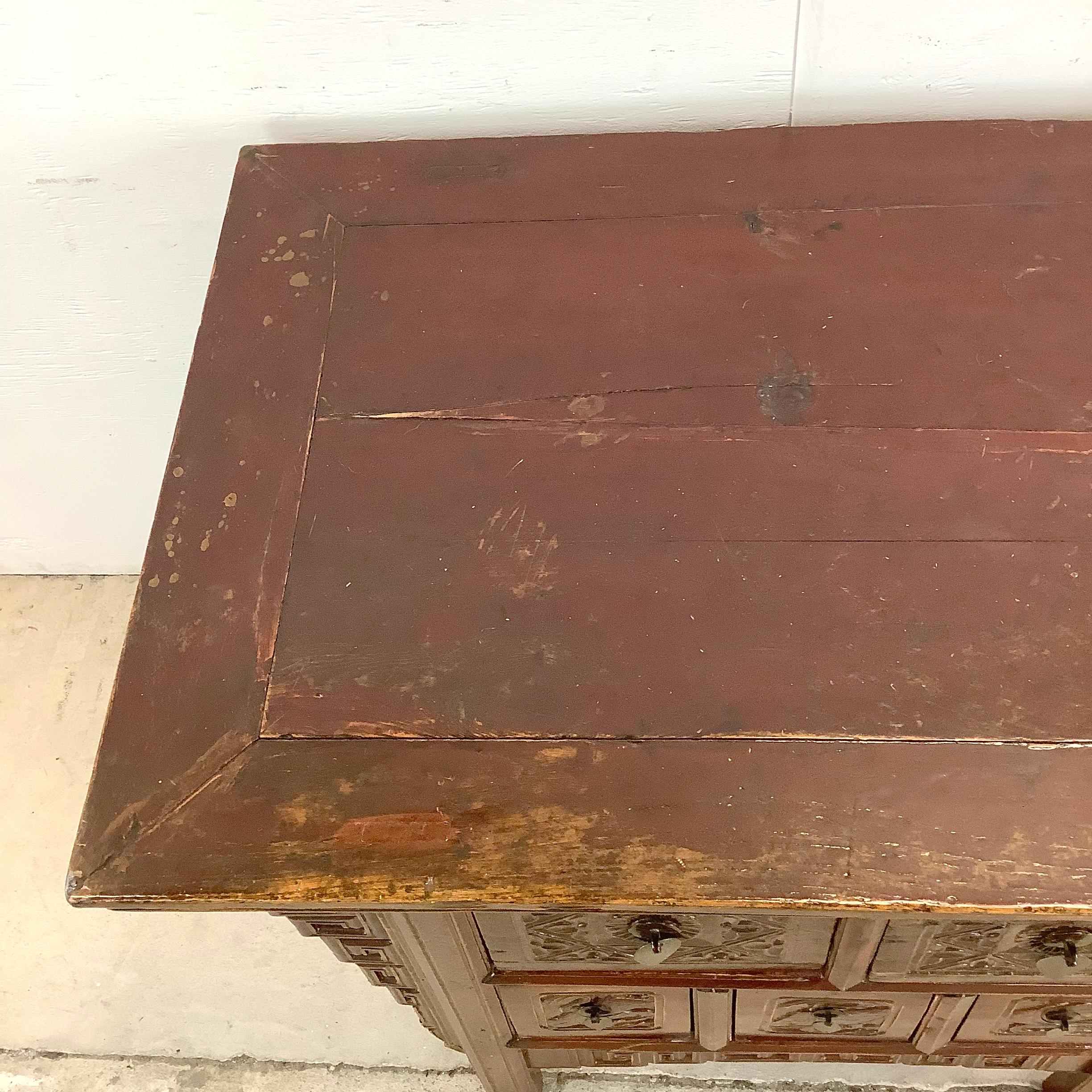Table à tiroirs de la dynastie Qing du 19e siècle en vente 6