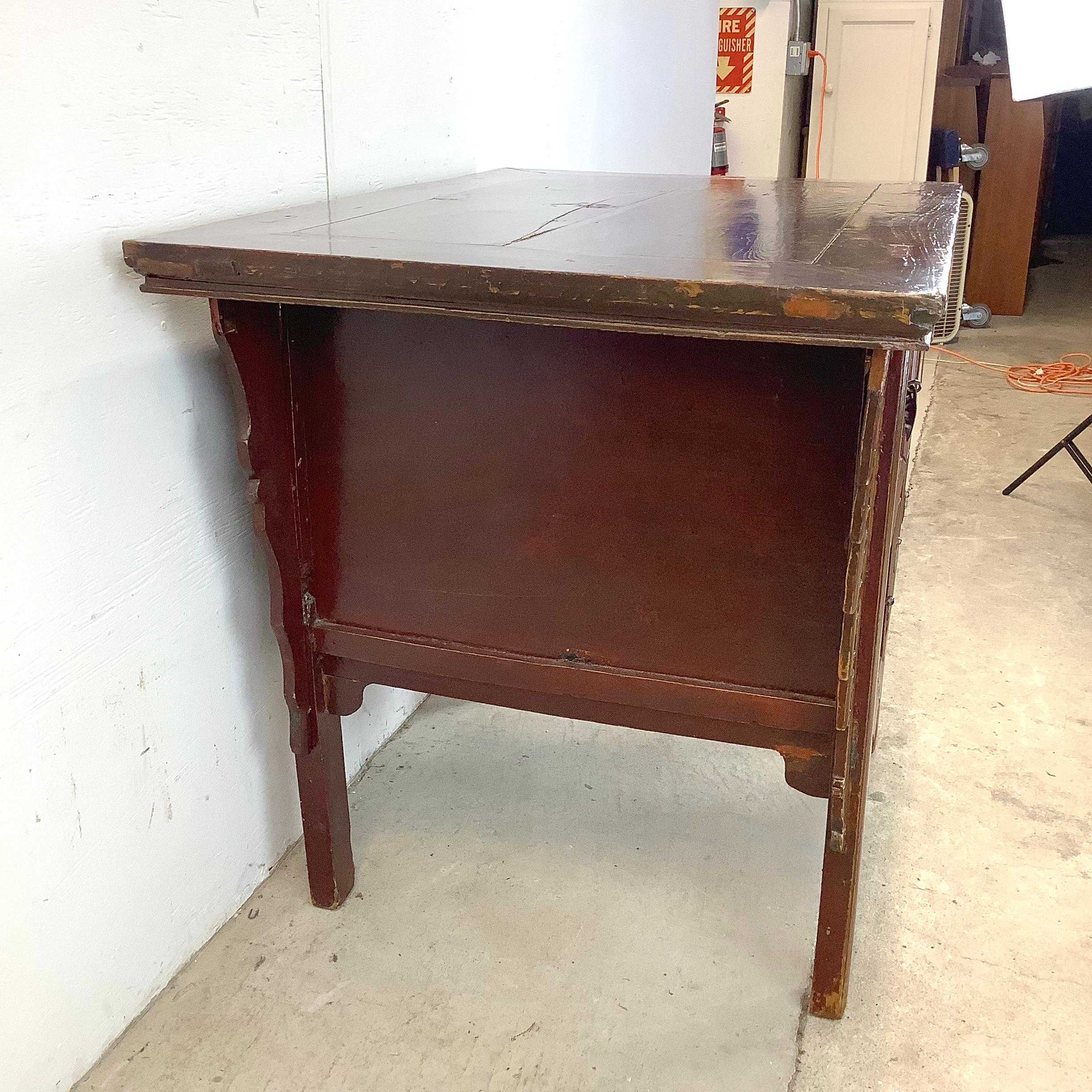 Bois Table à tiroirs de la dynastie Qing du 19e siècle en vente