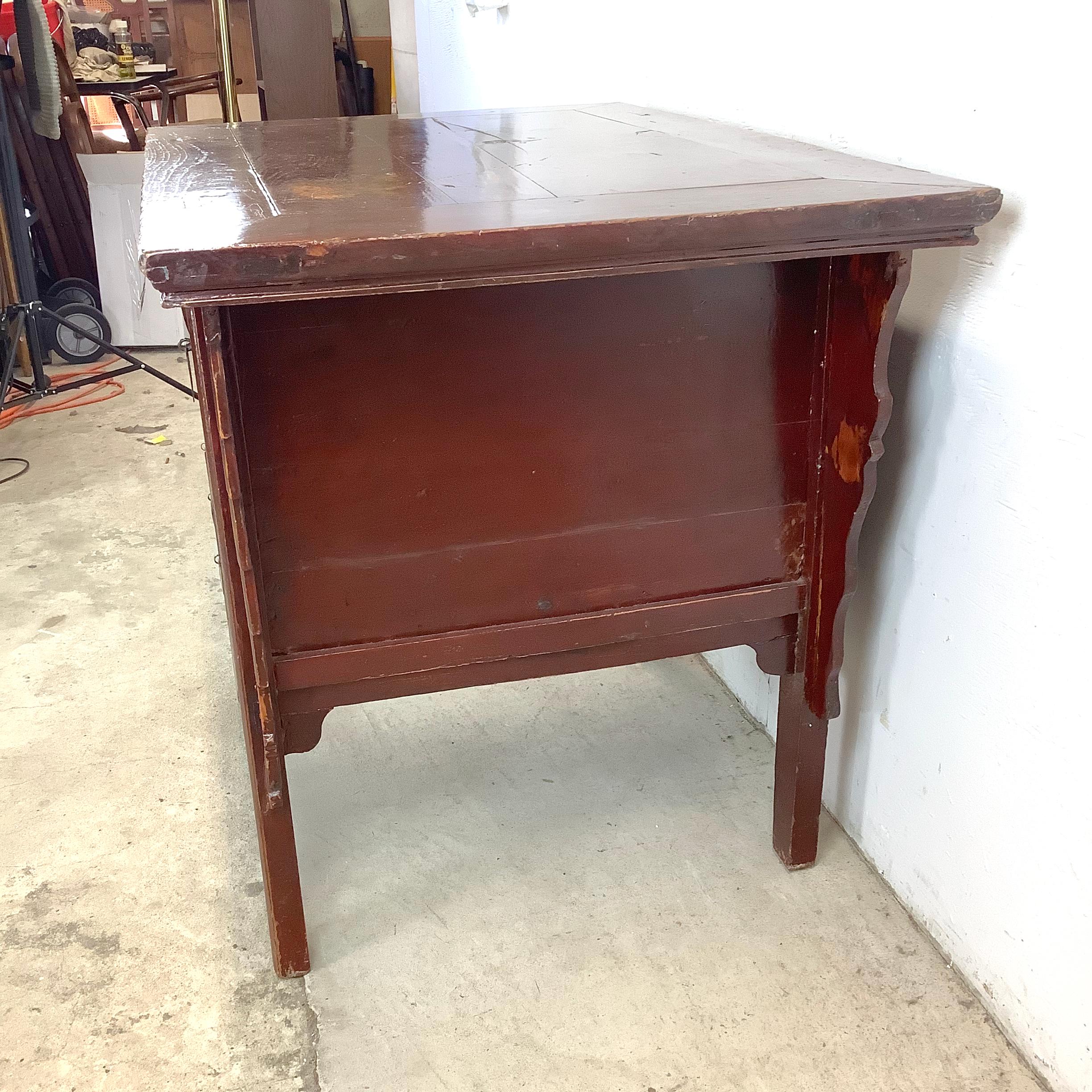 Table à tiroirs de la dynastie Qing du 19e siècle en vente 1