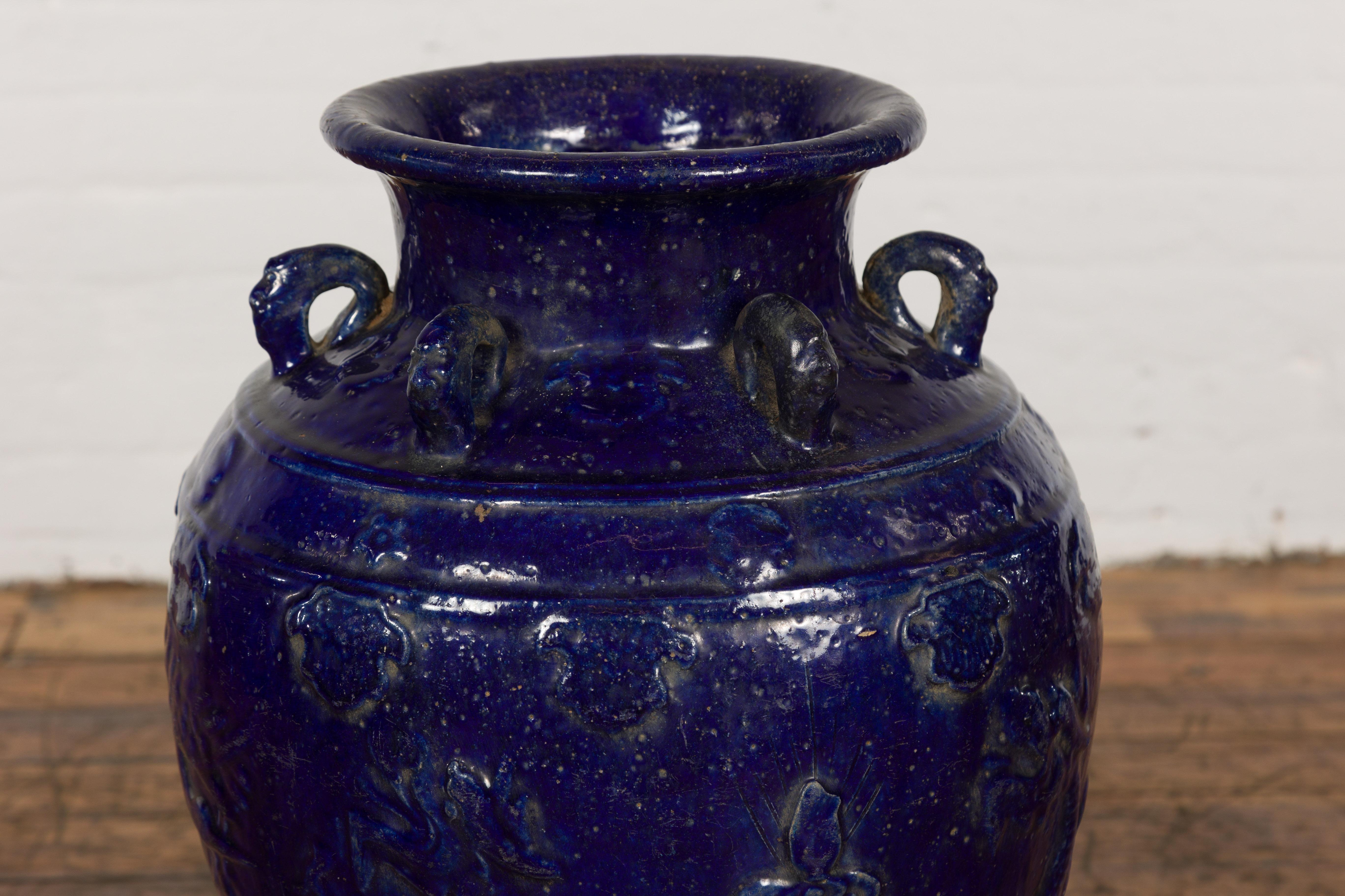 19th Century Qing Dynasty Chinese Cobalt Blue Martaban Jar with Dragon Motif In Good Condition For Sale In Yonkers, NY