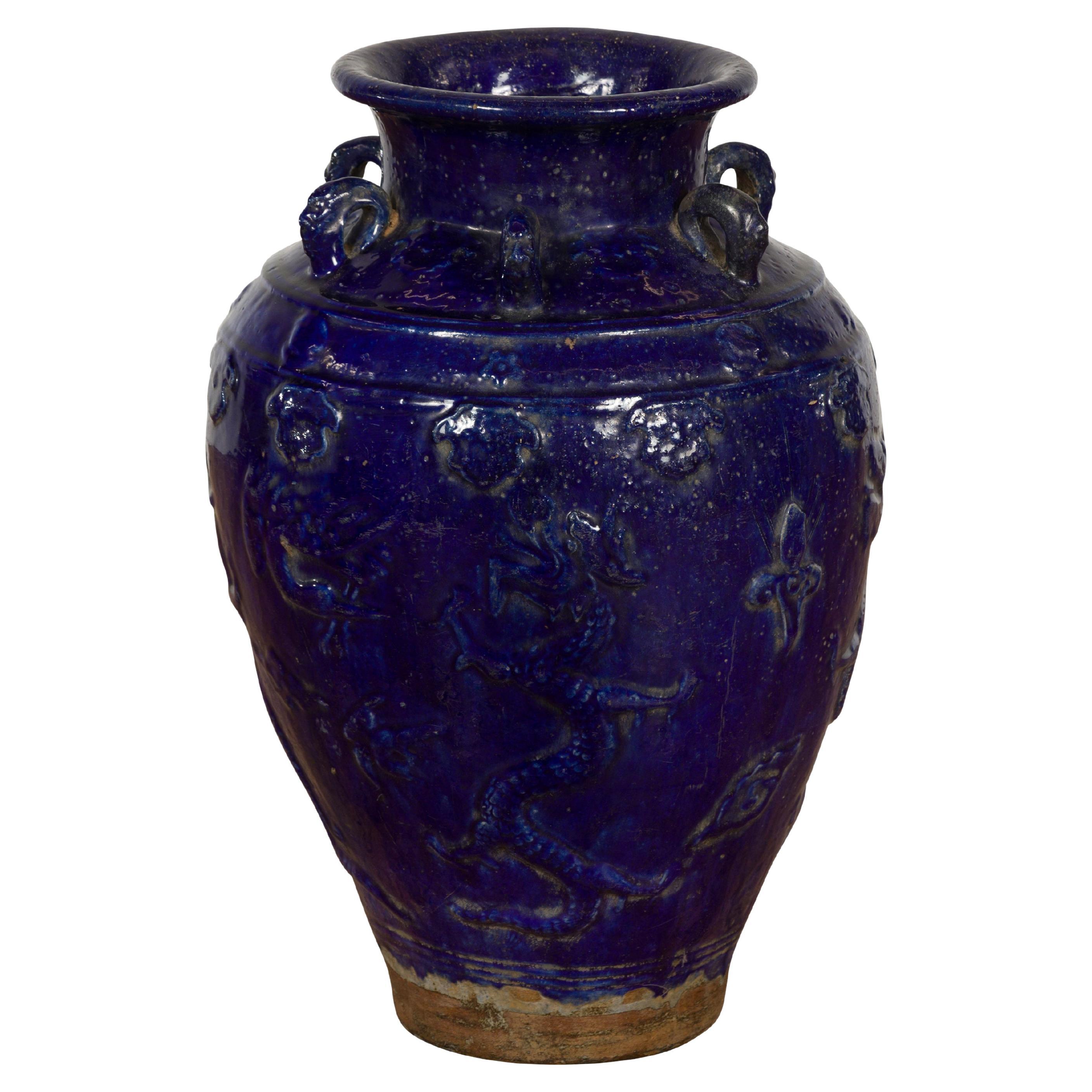 Pot Martaban bleu cobalt de la dynastie Qing du 19e siècle avec motif de dragon