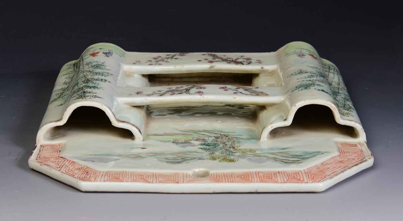 19th Century, Qing Dynasty, Rare Antique Chinese Porcelain Letter Holder For Sale 6