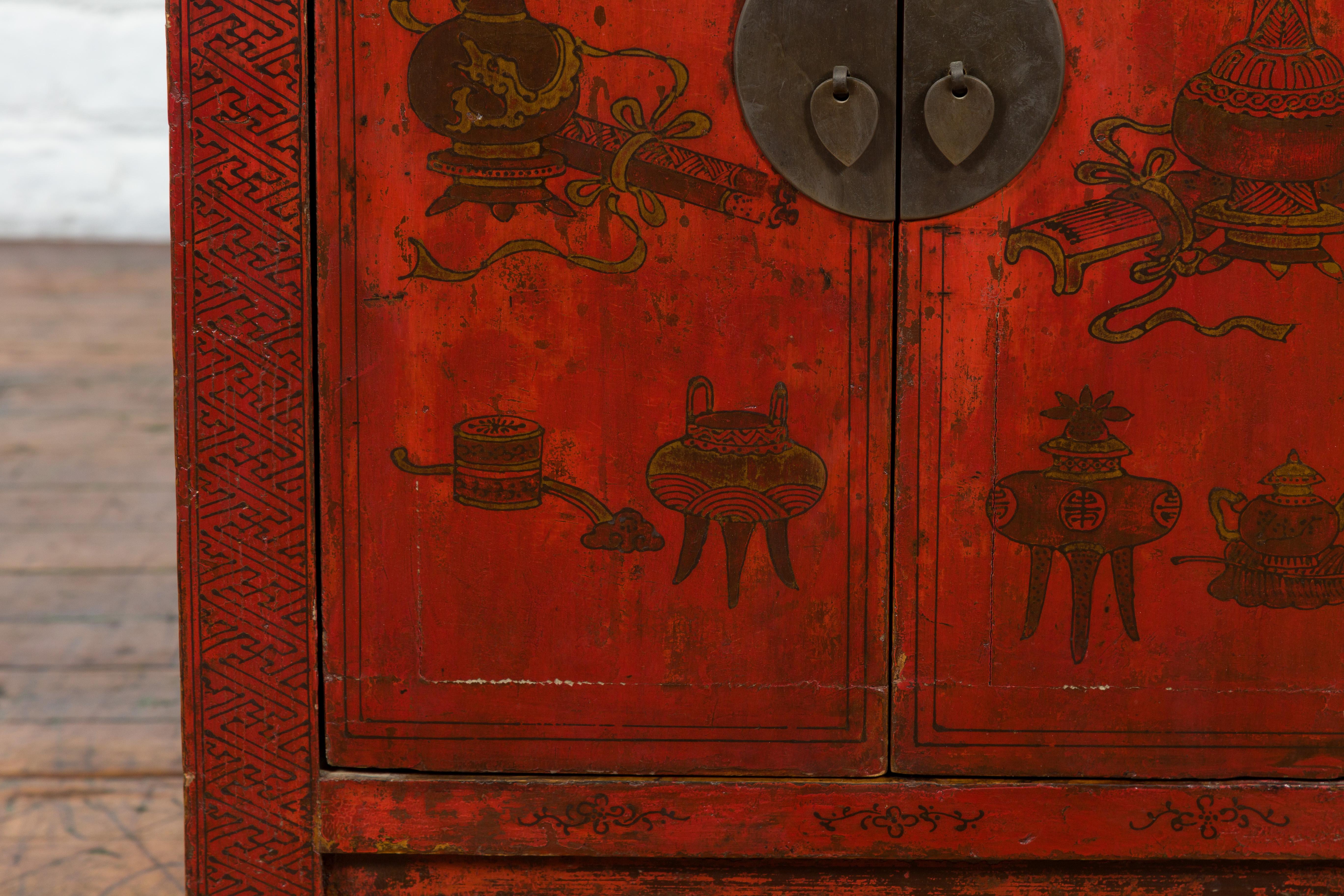 19th Century Qing Dynasty Red Lacquer Cabinet with Painted Flowers and Vases For Sale 5