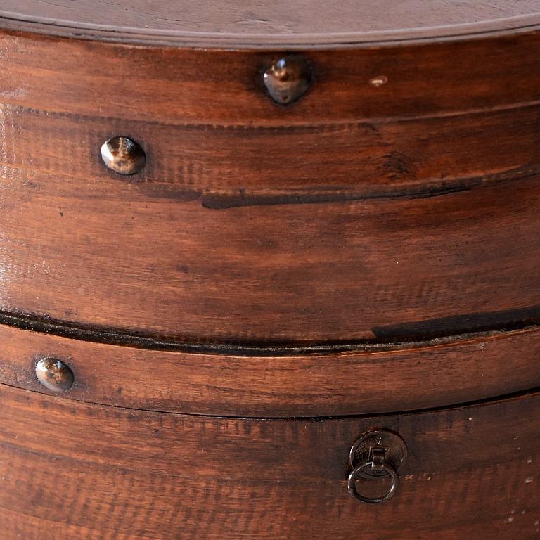 Hand-Crafted 19th Century Qing Dynasty Round Lidded Wooden Box Side Table For Sale