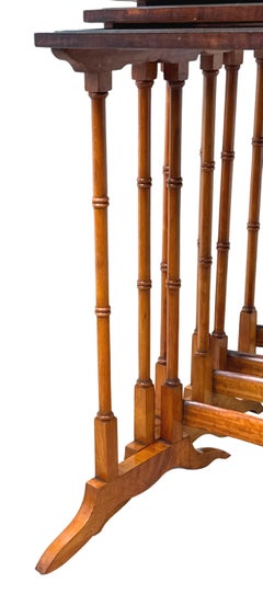 Tables basses en bois satiné Quartetto du 19e siècle