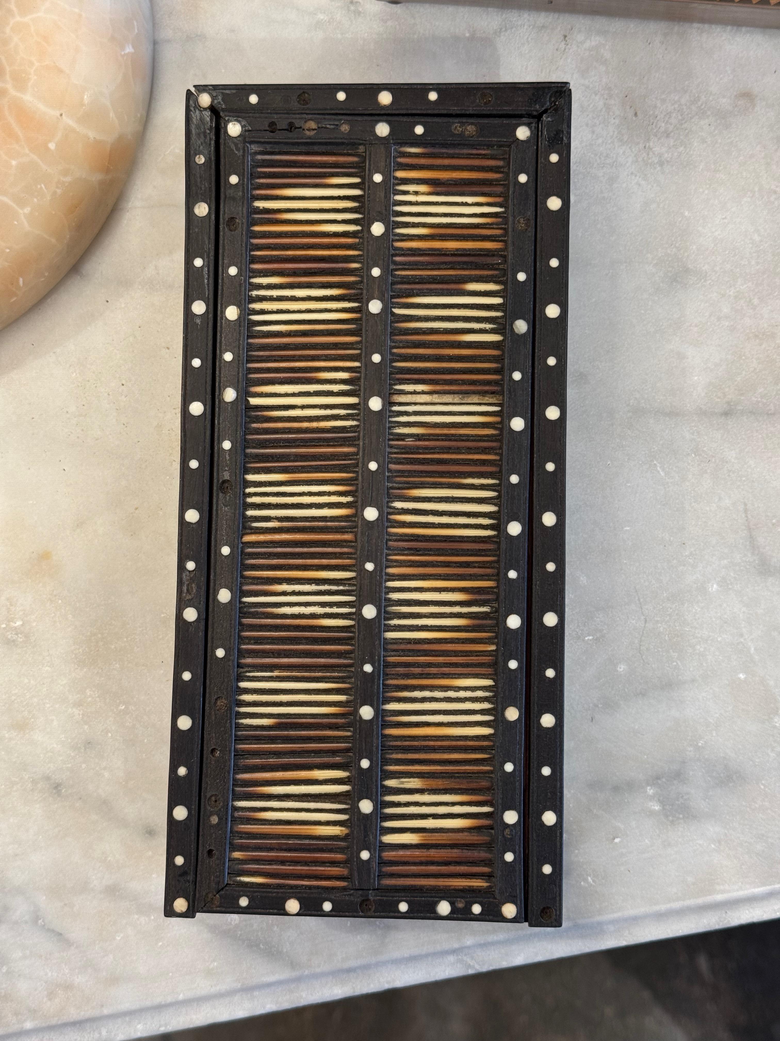 19th Century Quill and Ebony Sliding-Lid Box With Inlaid Dots 3