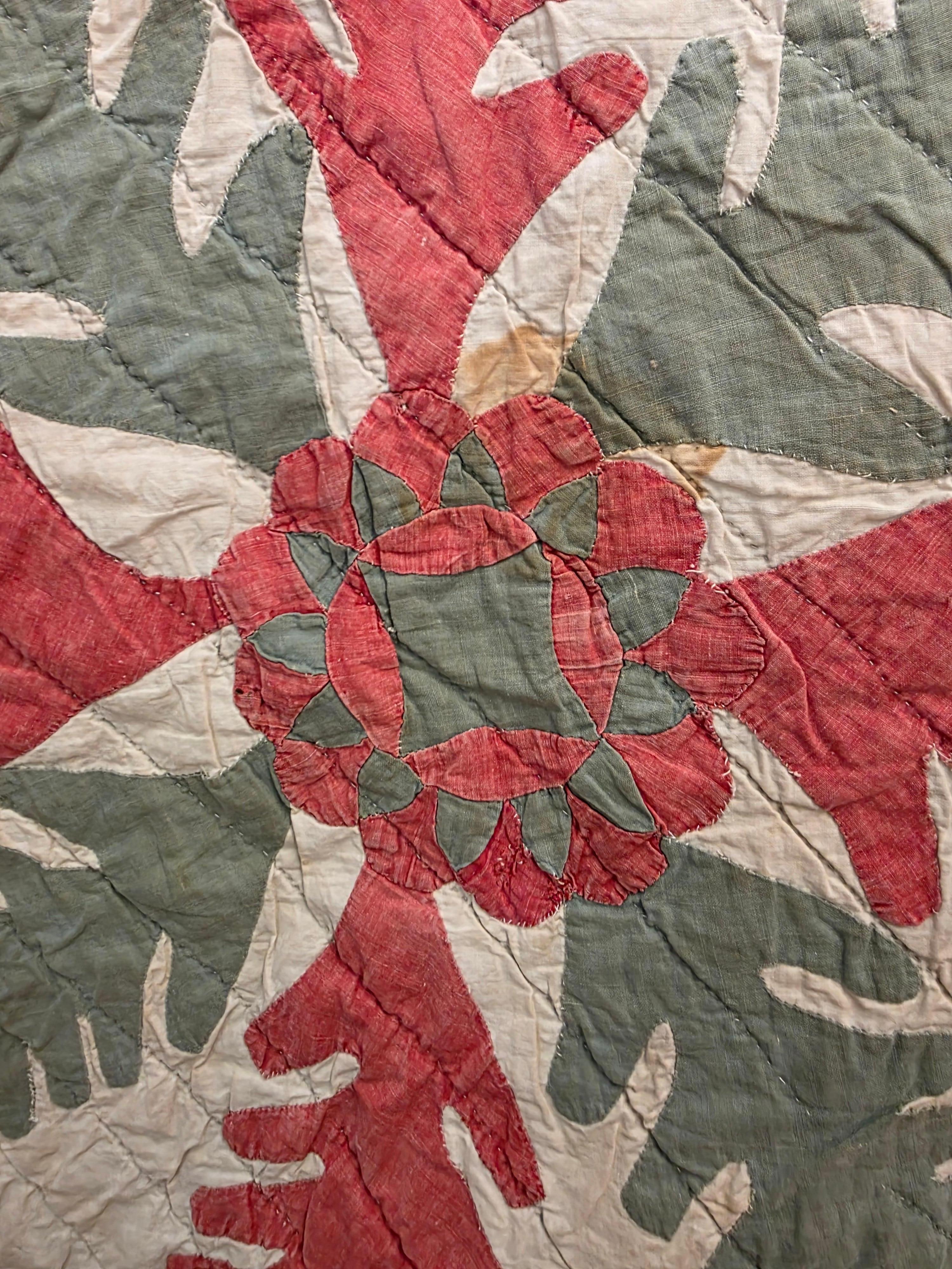 19th Century Quilt Princess Feather and Rose Pattern Circa 1830 For Sale 4