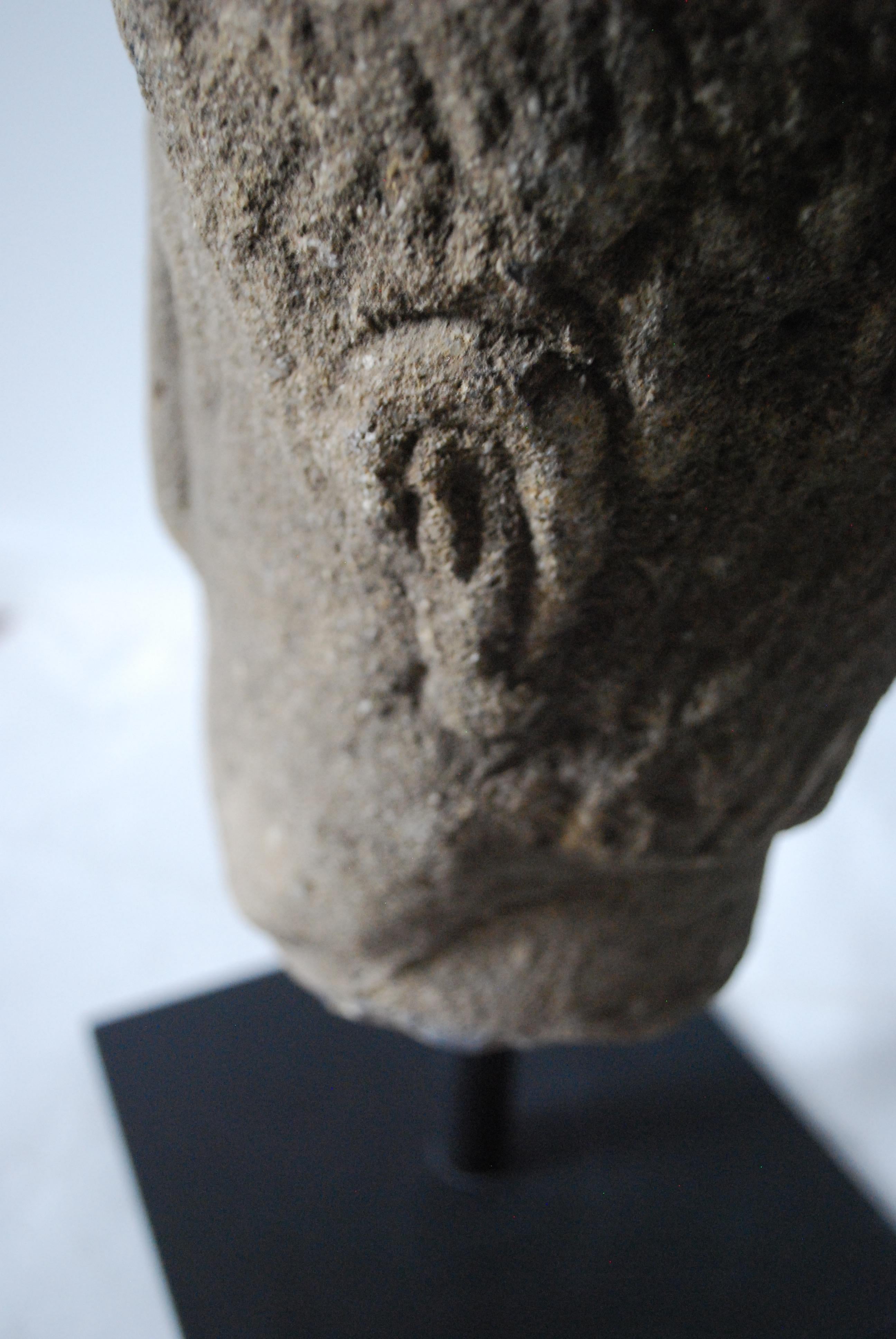 19th Century Quirky English Stone Head on Stand For Sale 4