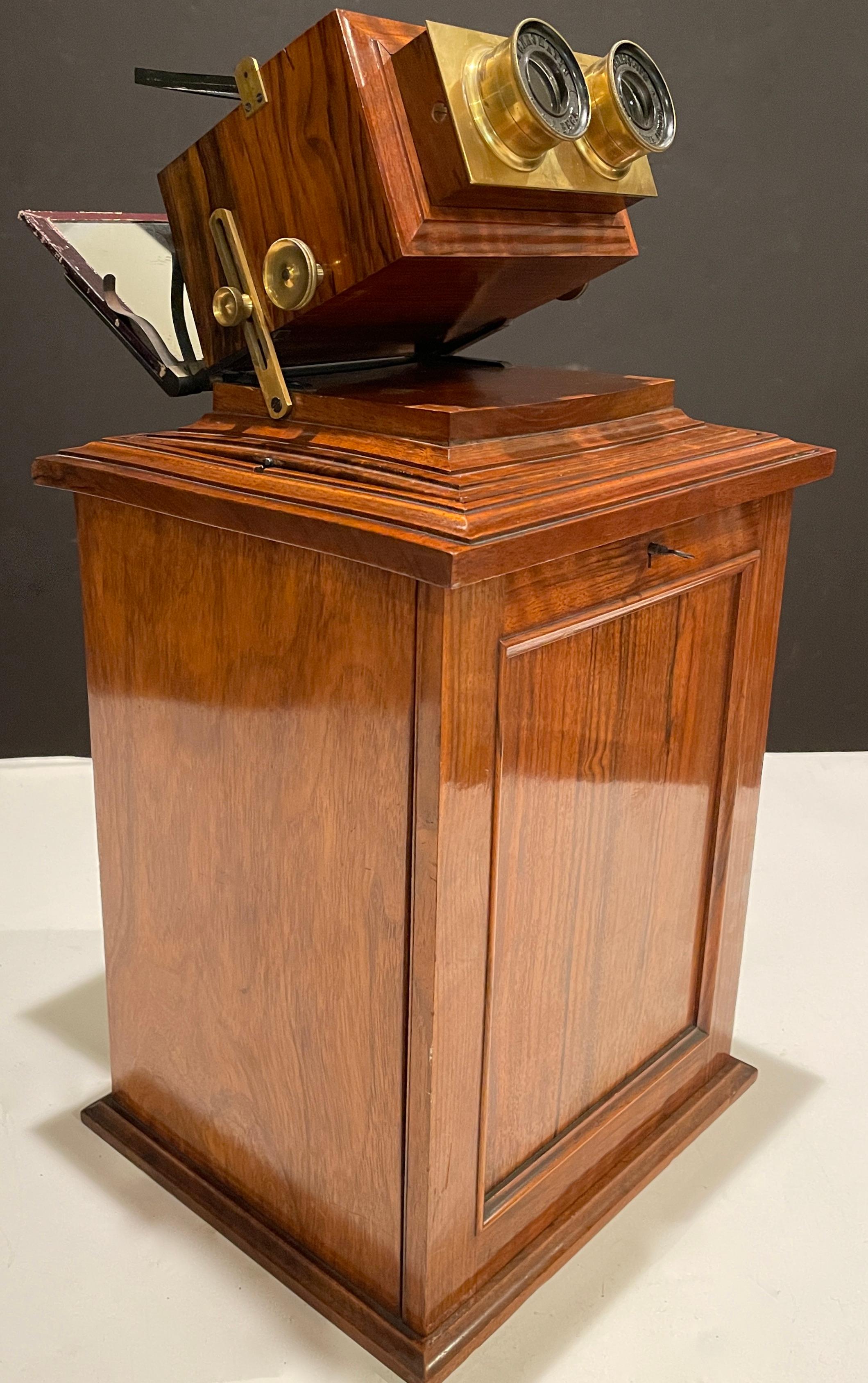 Museum quality tabletop Stereoscope by British maker R. & J. Beck London. It is fitted with with adjustable rack and pinion focusing and elevation adjustment for ease of viewing. Each eyepiece is adjustable so the instrument can be tailored to the