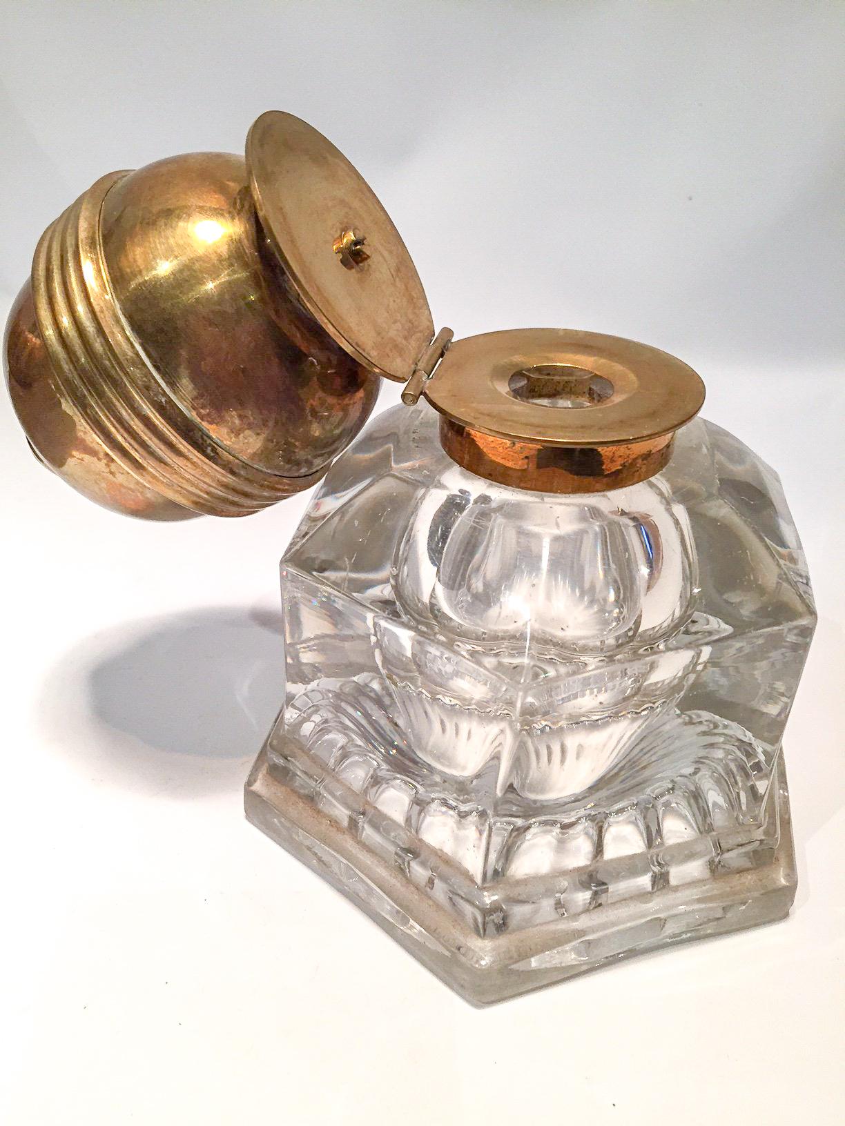 19th Century Ram's Horn Decorated Inkwell, Possibly Scottish In Good Condition In New York, NY