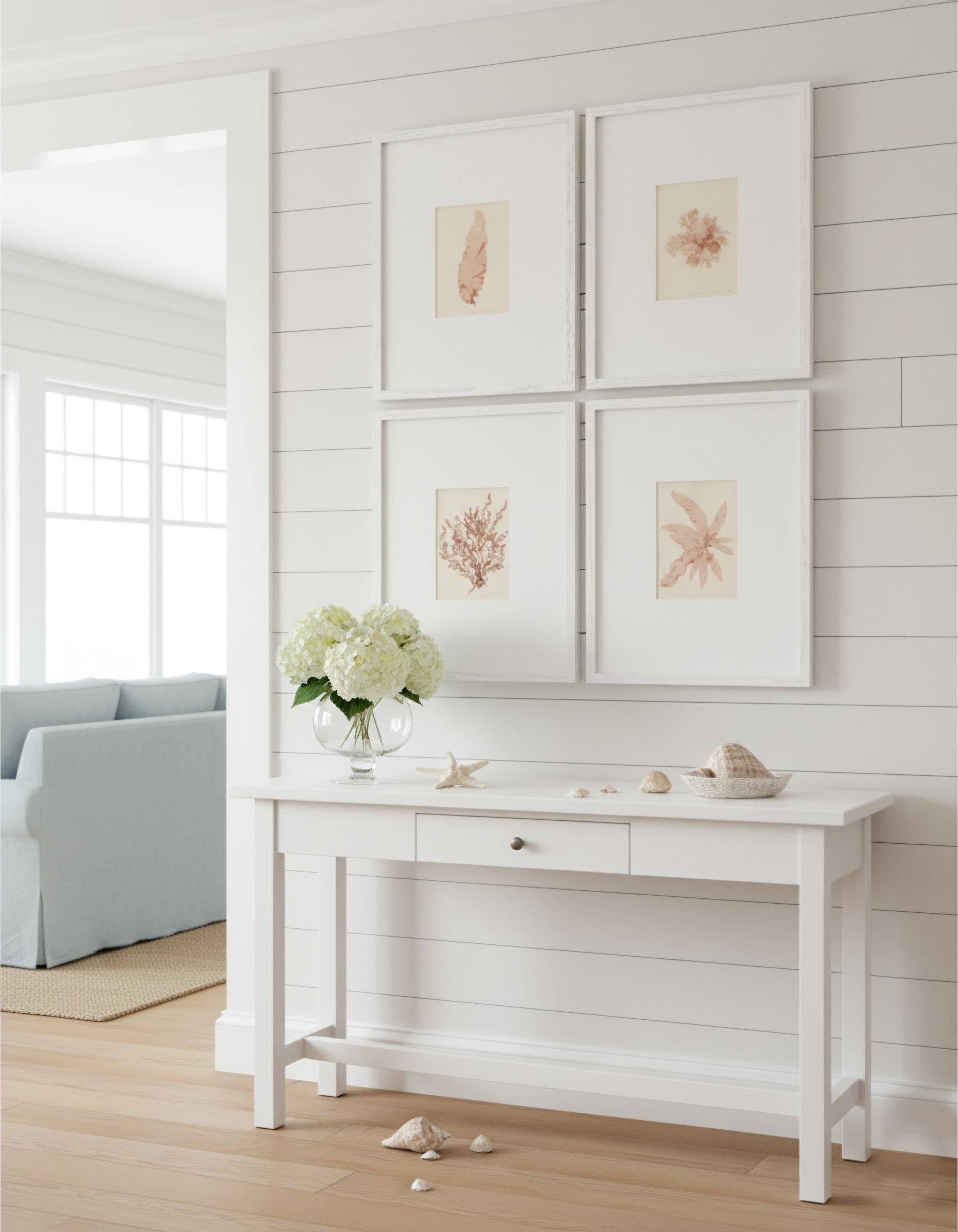 Un ensemble exceptionnellement rare et bien préservé de spécimens d'herbiers d'algues pressées du XIXe siècle, provenant de Carmel-by-the-Sea, 1859. La collecte d'algues est devenue populaire à l'époque victorienne, lorsqu'il est devenu socialement