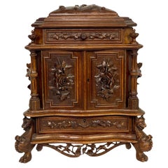 Raro portagioie in Oak intagliato del XIX secolo