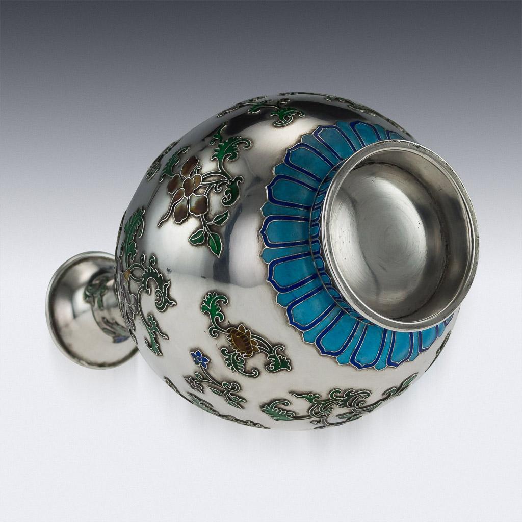 19th Century Rare Chinese Export Solid Silver and Enamel Vase, circa 1880 2