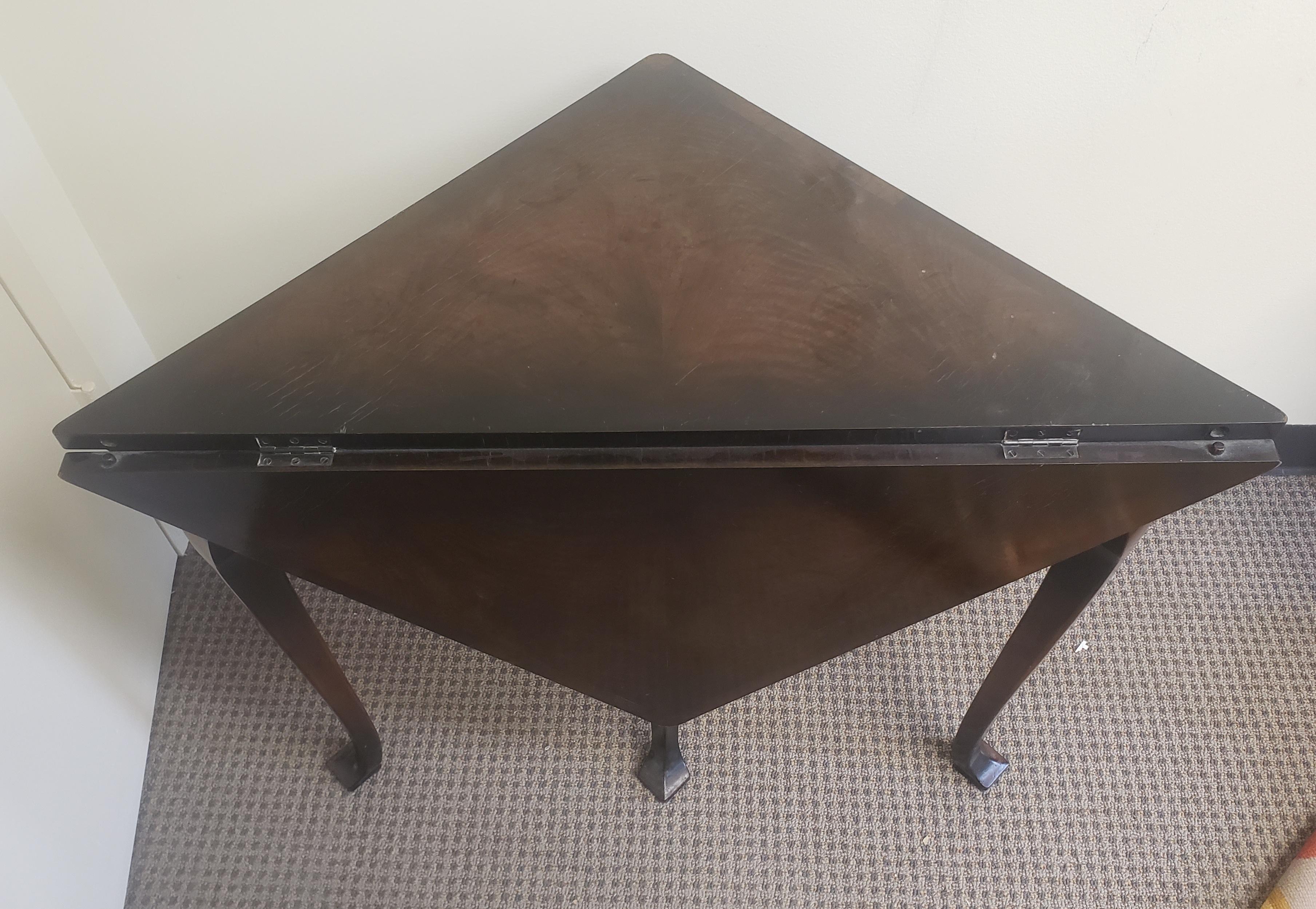 American 19th Century Rare English Walnut and Burl Handkerchief Card Table Tea Table For Sale