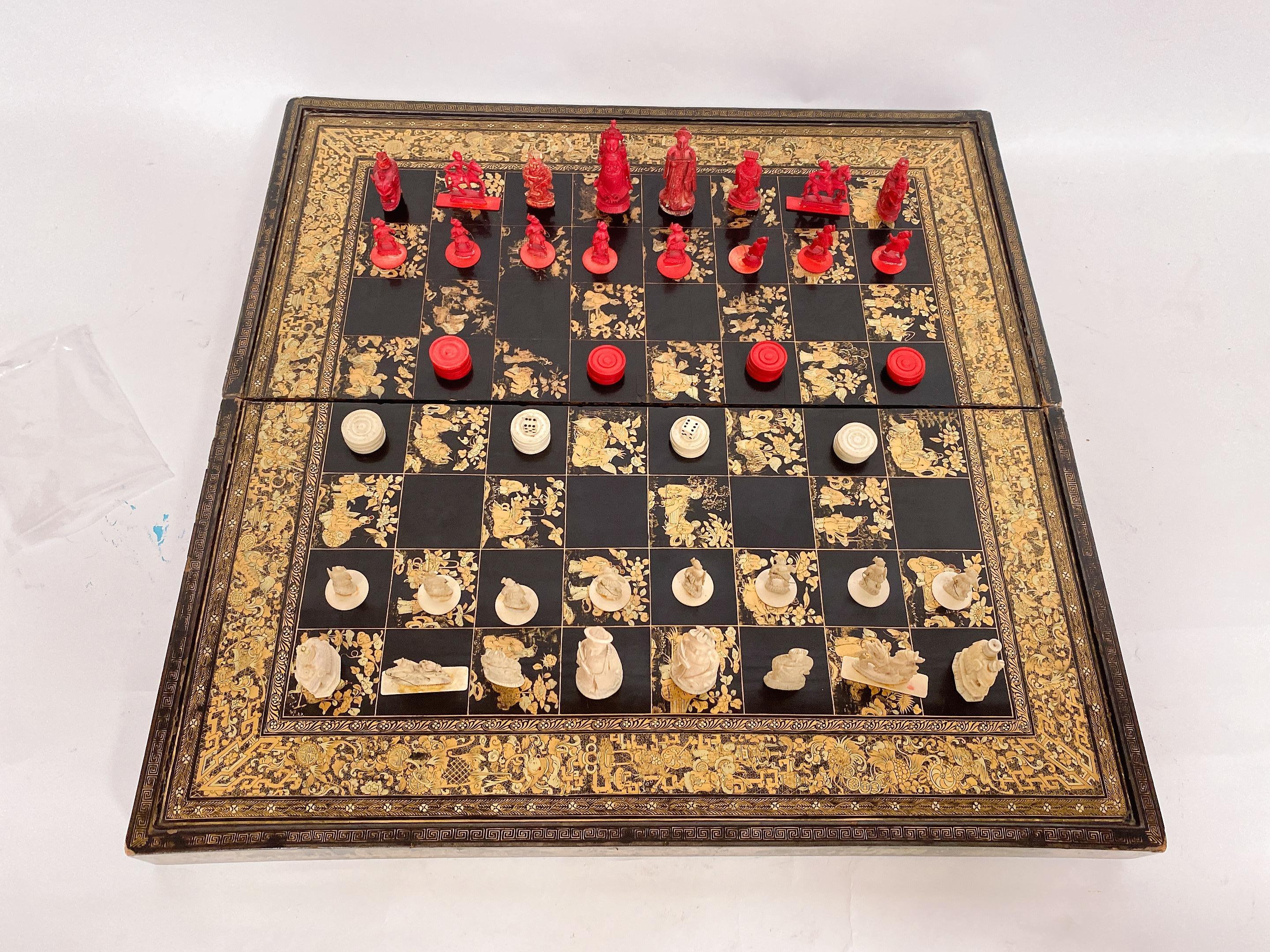 19th Century Rare Large Chinese Gilt Lacquer Gaming Board Box with Chesses For Sale 2