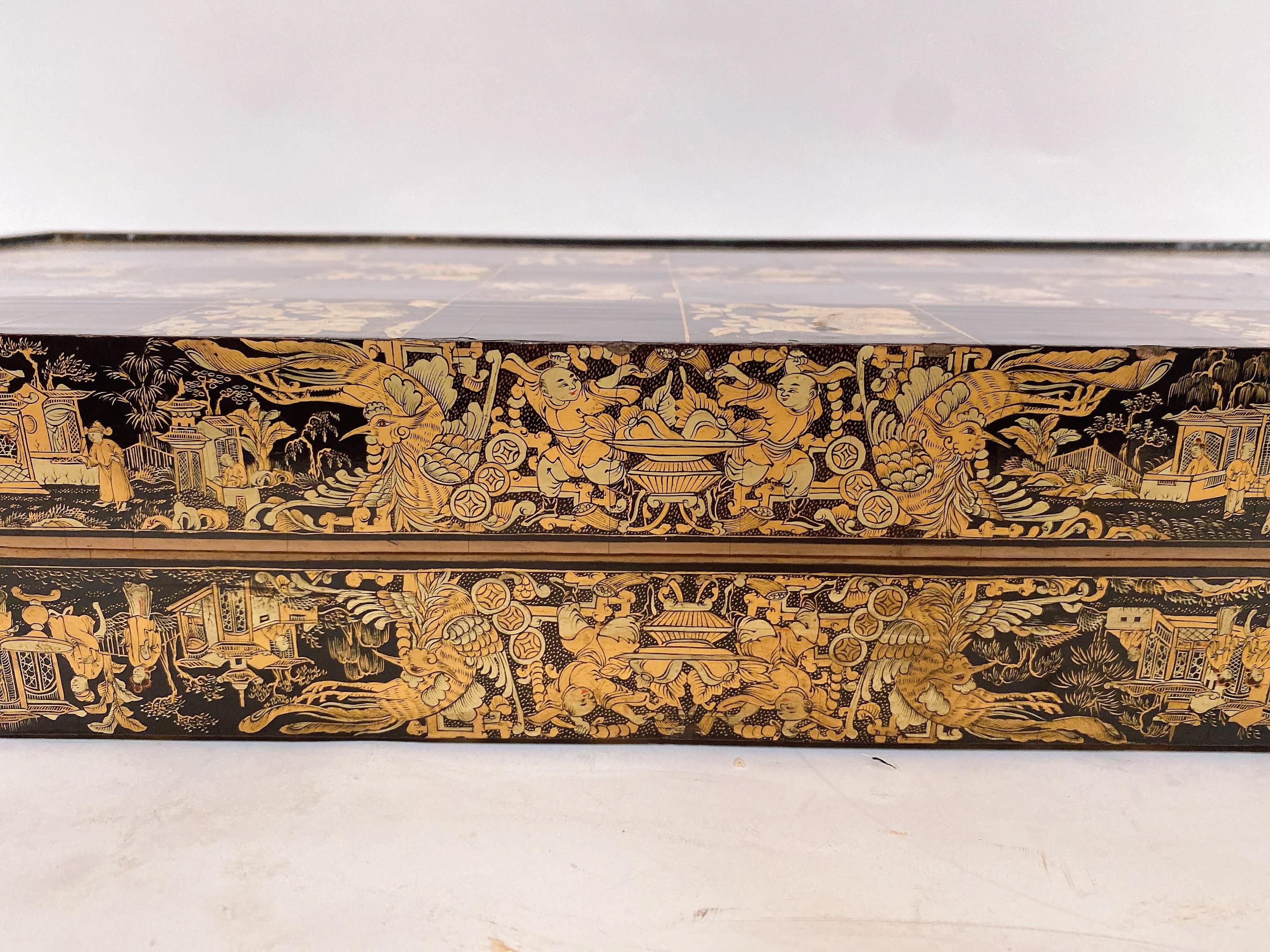 19th Century Rare Large Chinese Gilt Lacquer Gaming Board Box with Chesses In Good Condition For Sale In Brea, CA