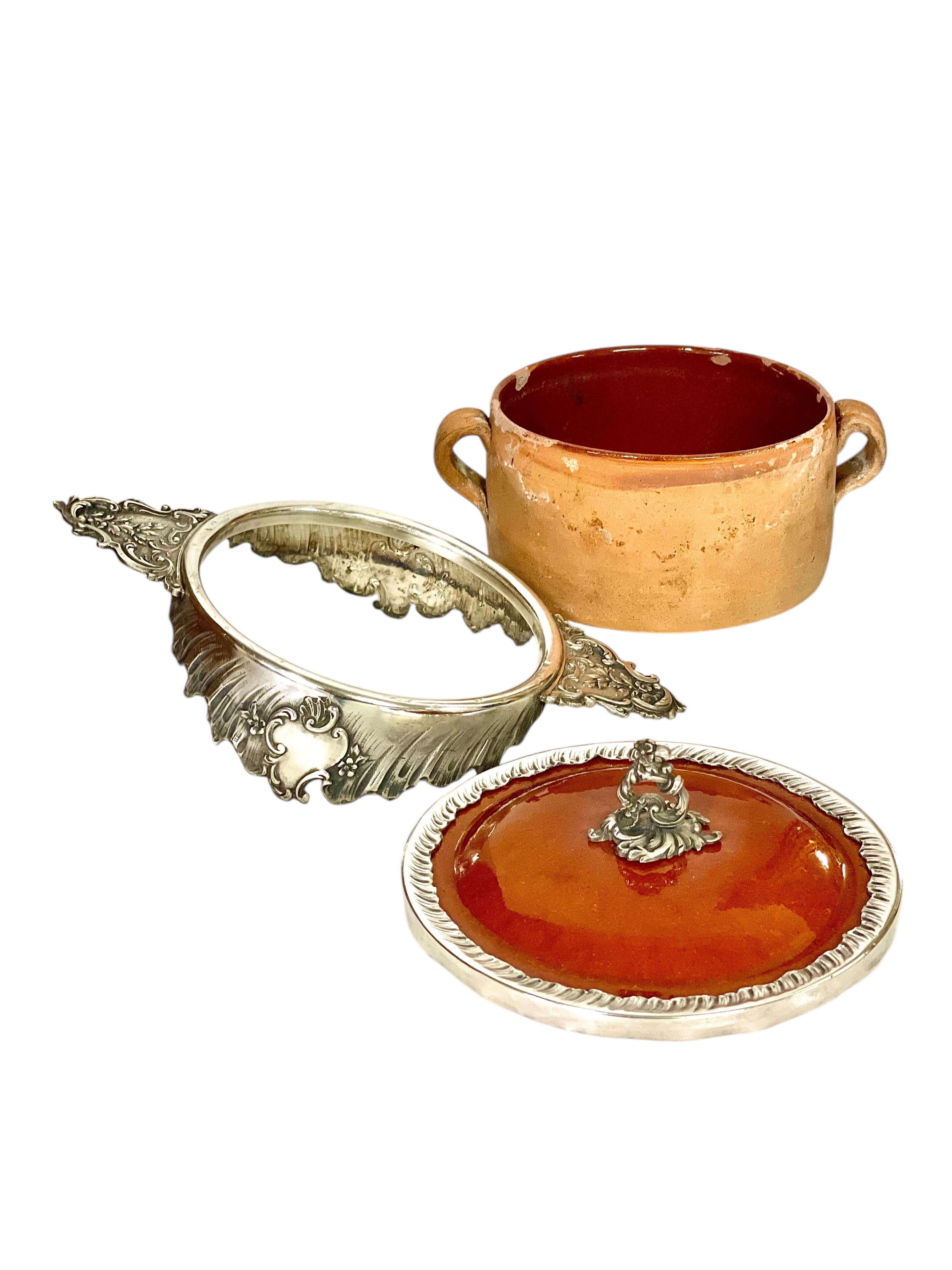 Raro Plato de Terracota y Plata del Siglo XIX con Sello de Vieillard siglo XIX en venta