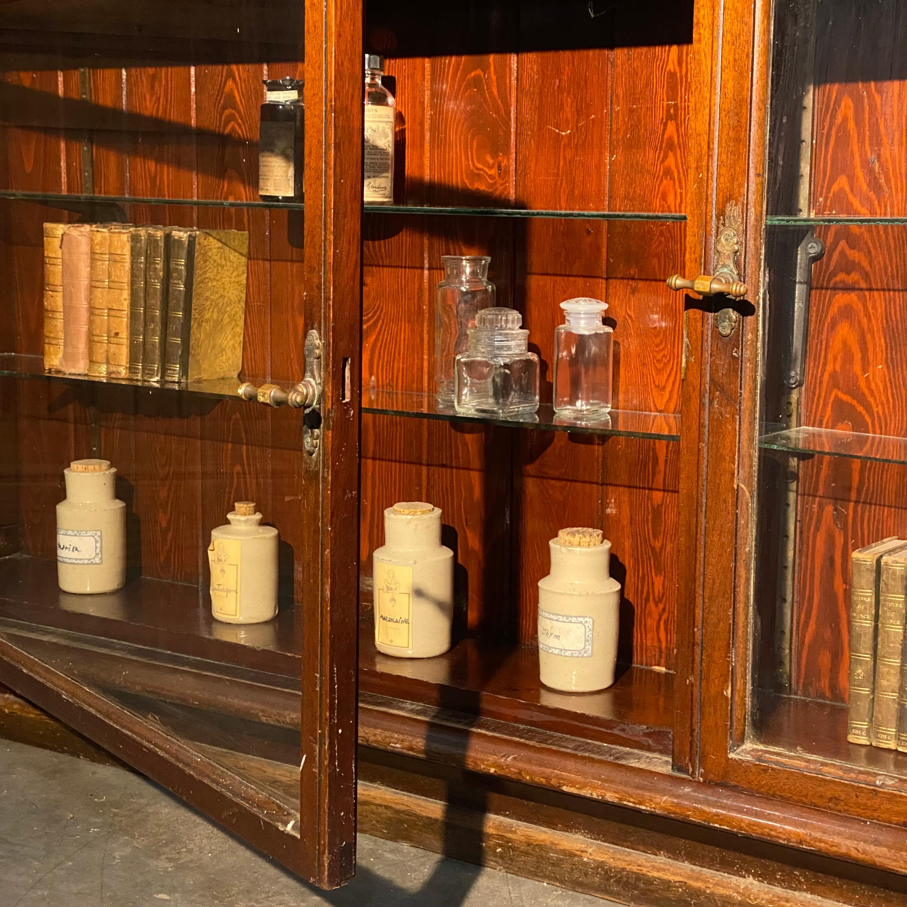 Victorien tardif Rare vitrine de bijouterie victorienne du 19ème siècle en acajou en vente