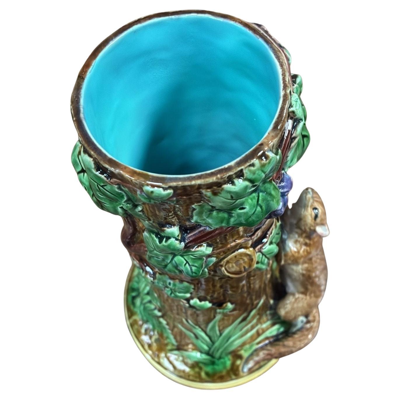 Raro vaso vittoriano in maiolica del 19° secolo, con volpe e corvo, Minton In condizioni buone in vendita a Austin, TX