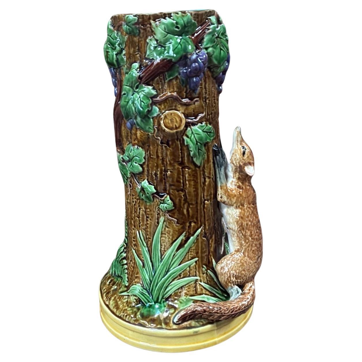 Ceramica Raro vaso vittoriano in maiolica del 19° secolo, con volpe e corvo, Minton in vendita