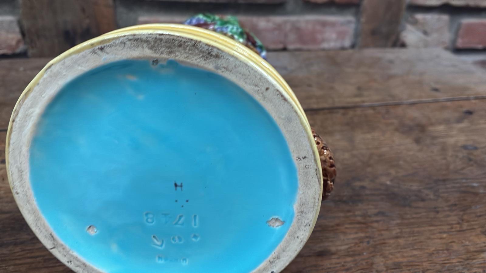 Raro vaso vittoriano in maiolica del 19° secolo, con volpe e corvo, Minton in vendita 1