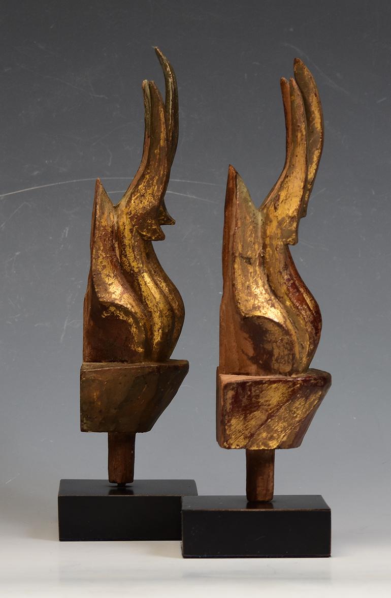 19th Century, Rattanakosin, A Pair of Antique Thai Wood Carving In Good Condition In Sampantawong, TH